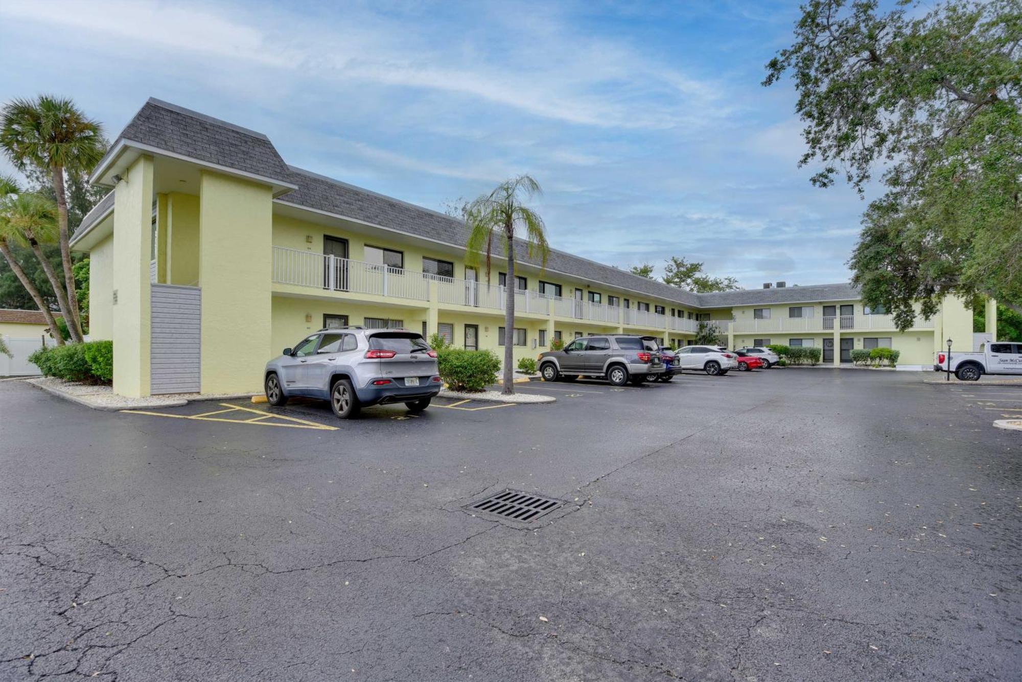 Apartment Siesta Key With Heated Pool Less Than 1 Mi To