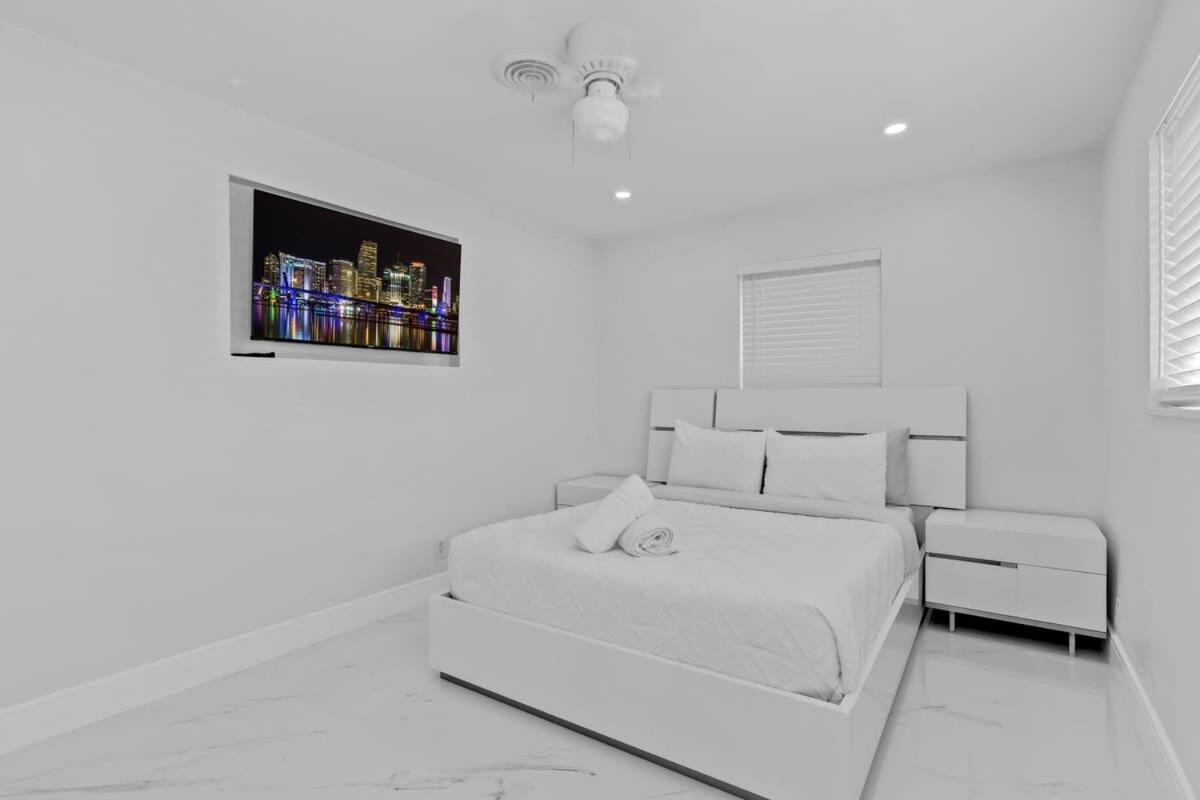 Holiday home Pompano Gem, 1 Mi To & 12 Pickleball Courts Pompano Beach
