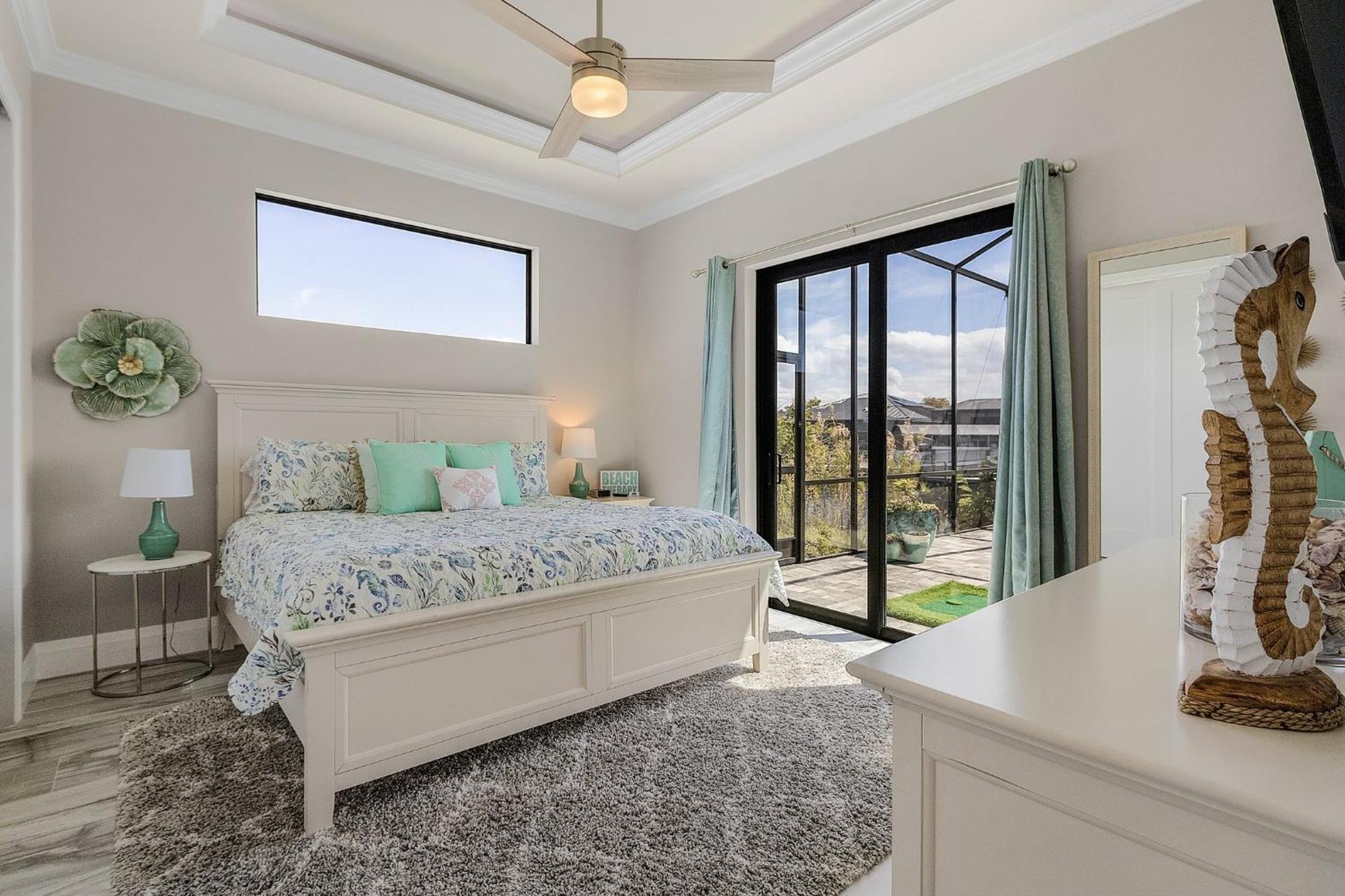 Holiday home Gulf Access, Putting Green, Outdoor Kitchen, Heated Pool & & More! - Captain's Quarters *