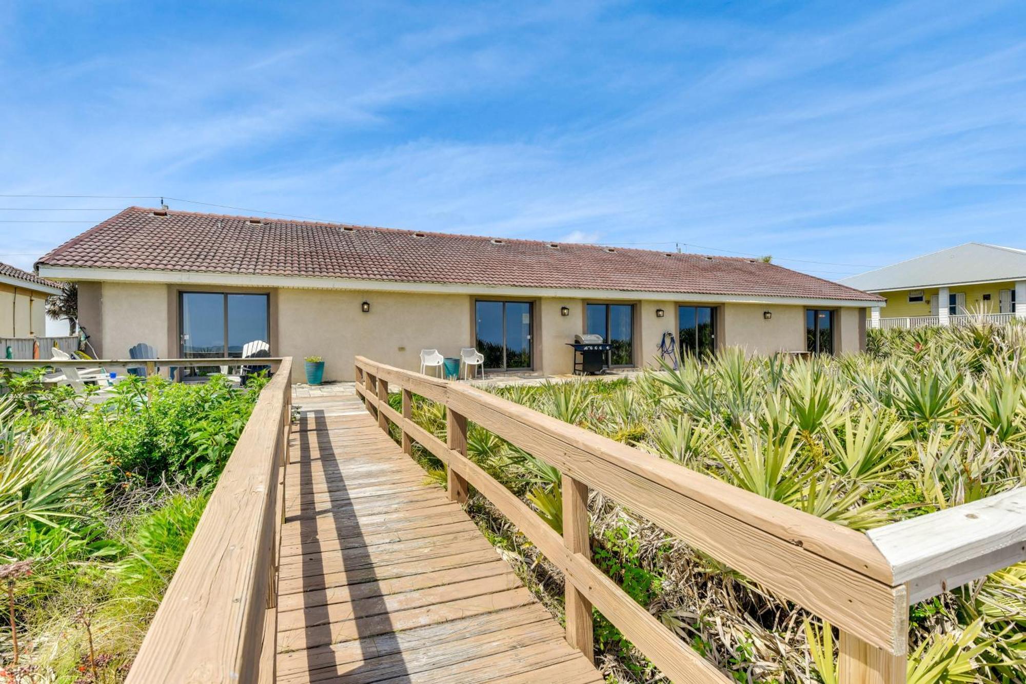 Oceanfront Flagler With Decks And Gas Grill