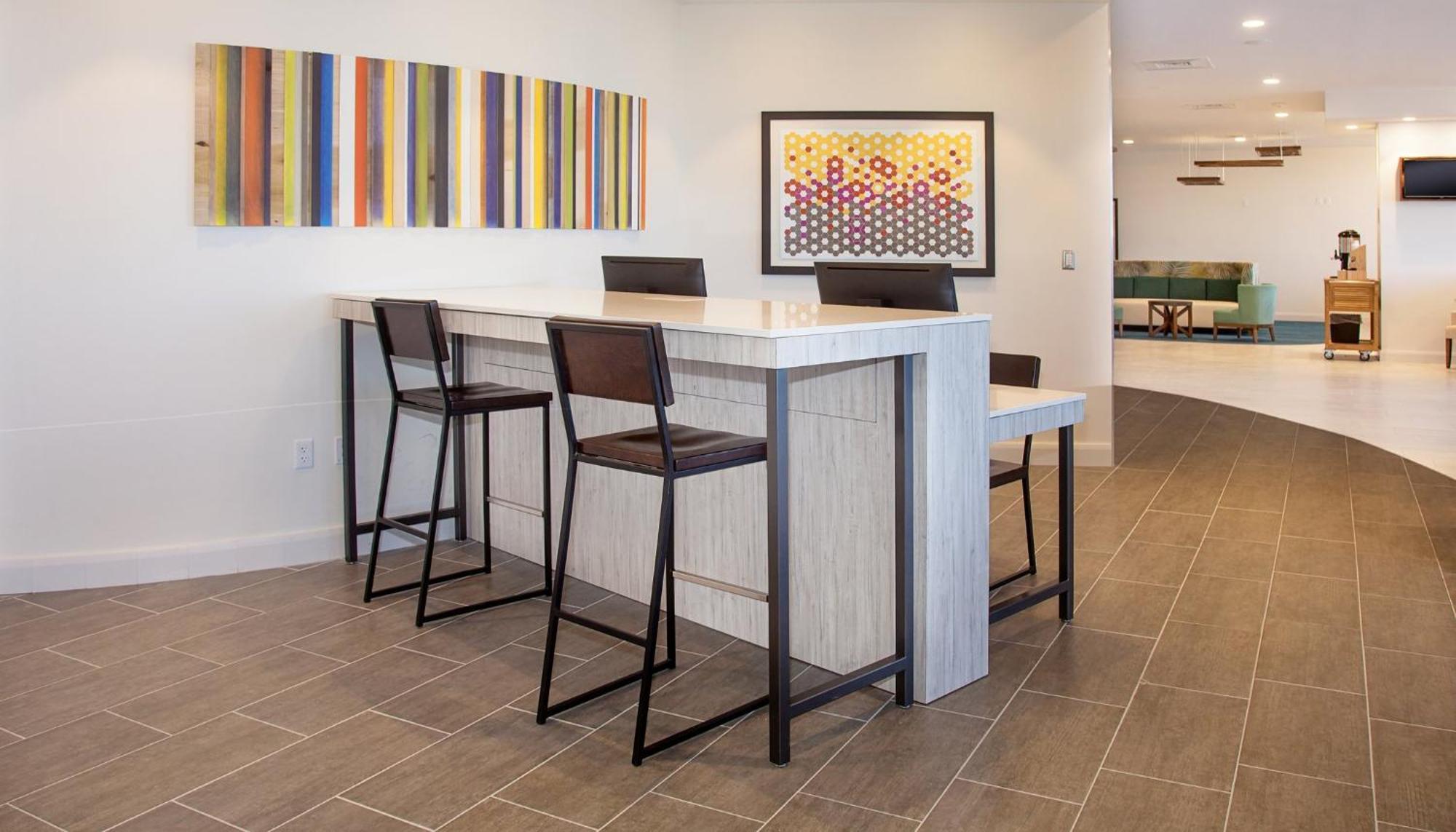 Holiday Inn Express & Suites Panama City Beach Beachfront By Ihg Panama City Beach