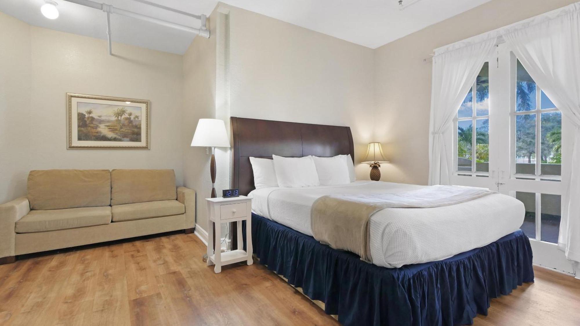 Crystal Bay Historic Hotel 3*