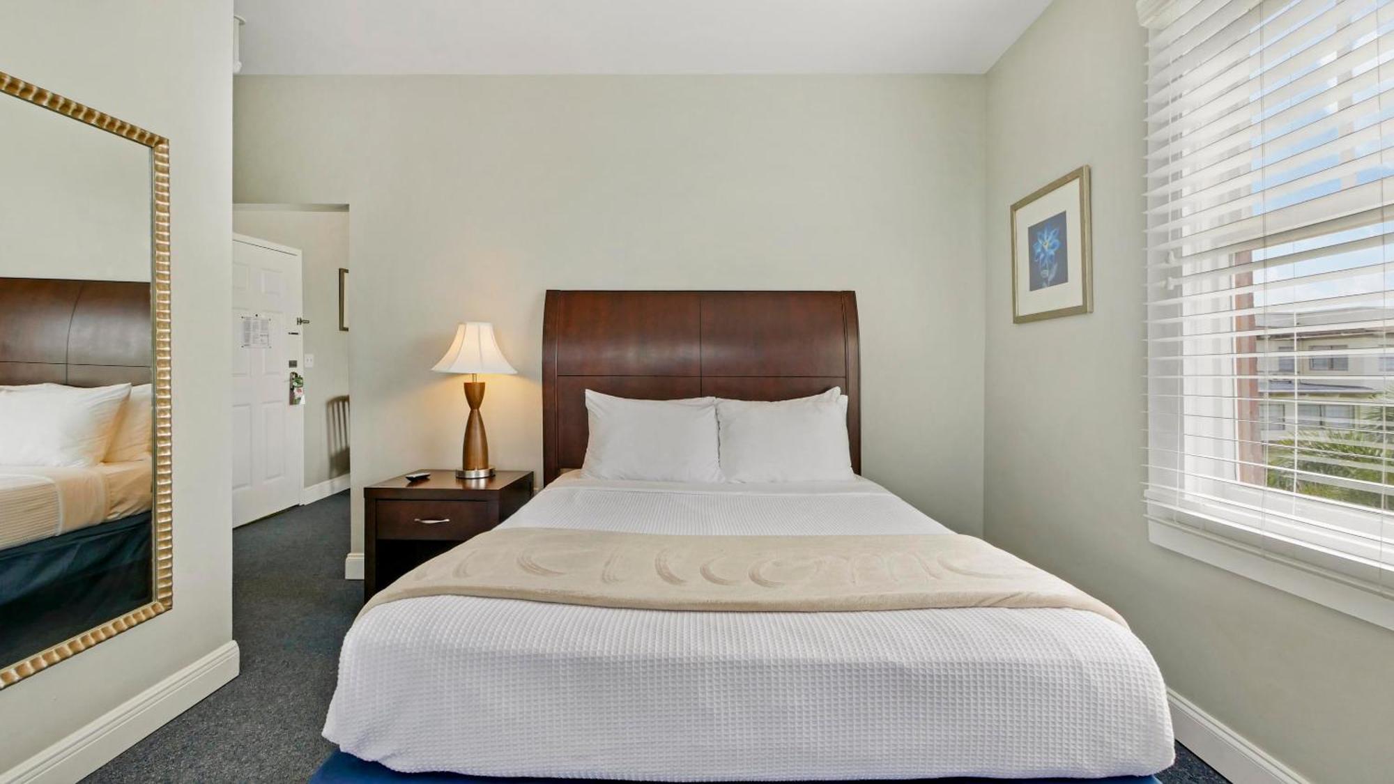 Hotel Crystal Bay Historic