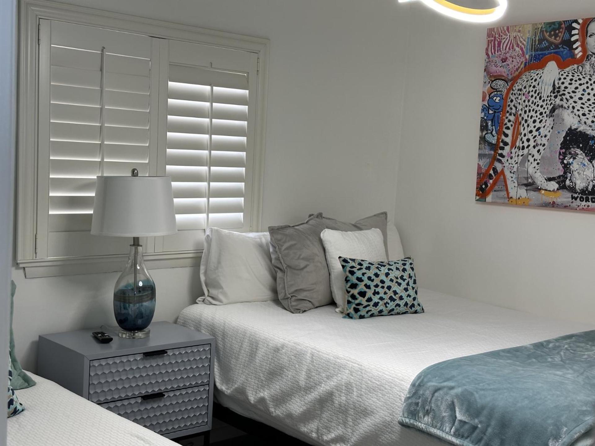 One Seagrove Place 1308 Apartment