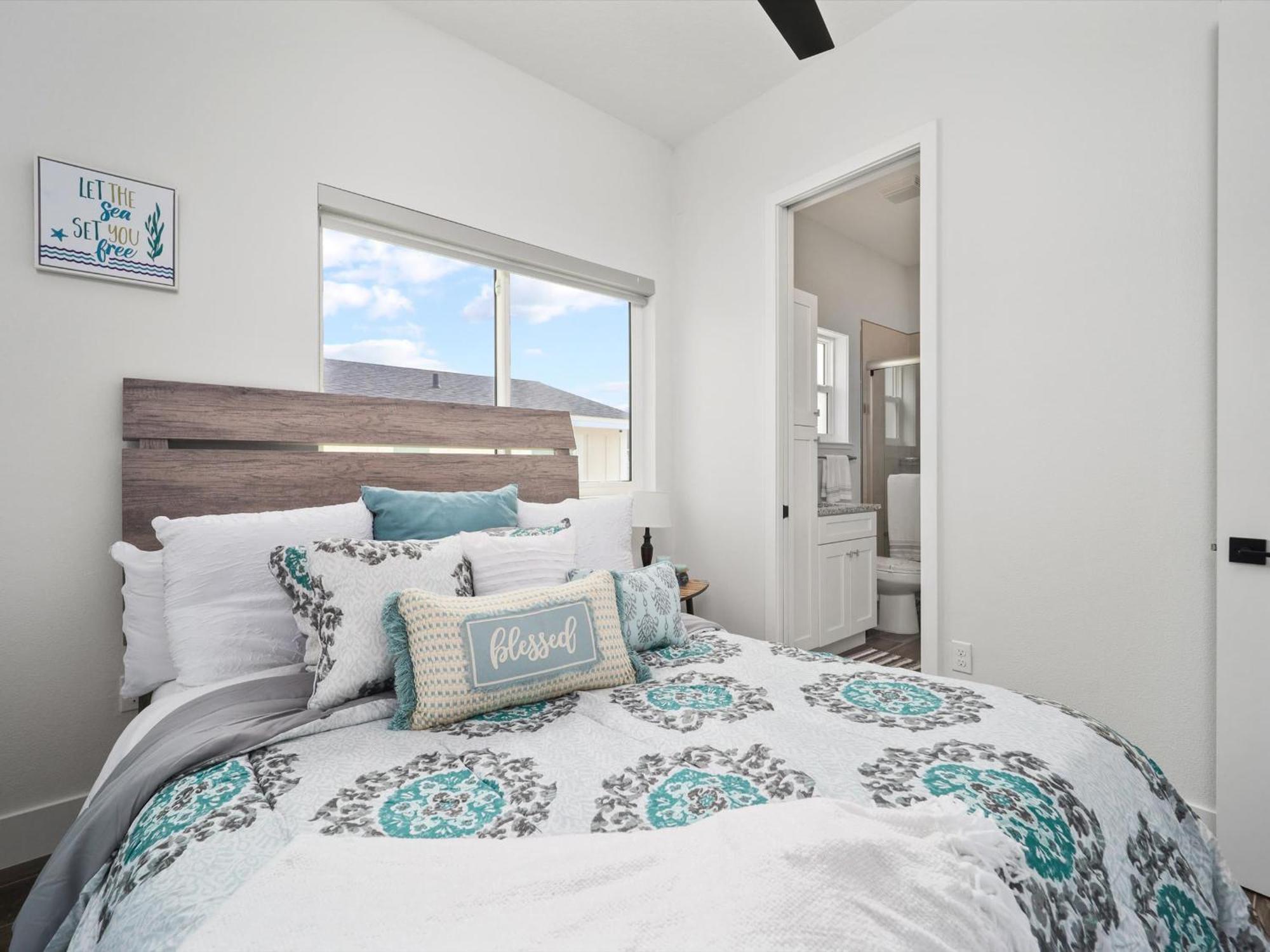 Ocean Front Flagler Sleeps 5 People *
