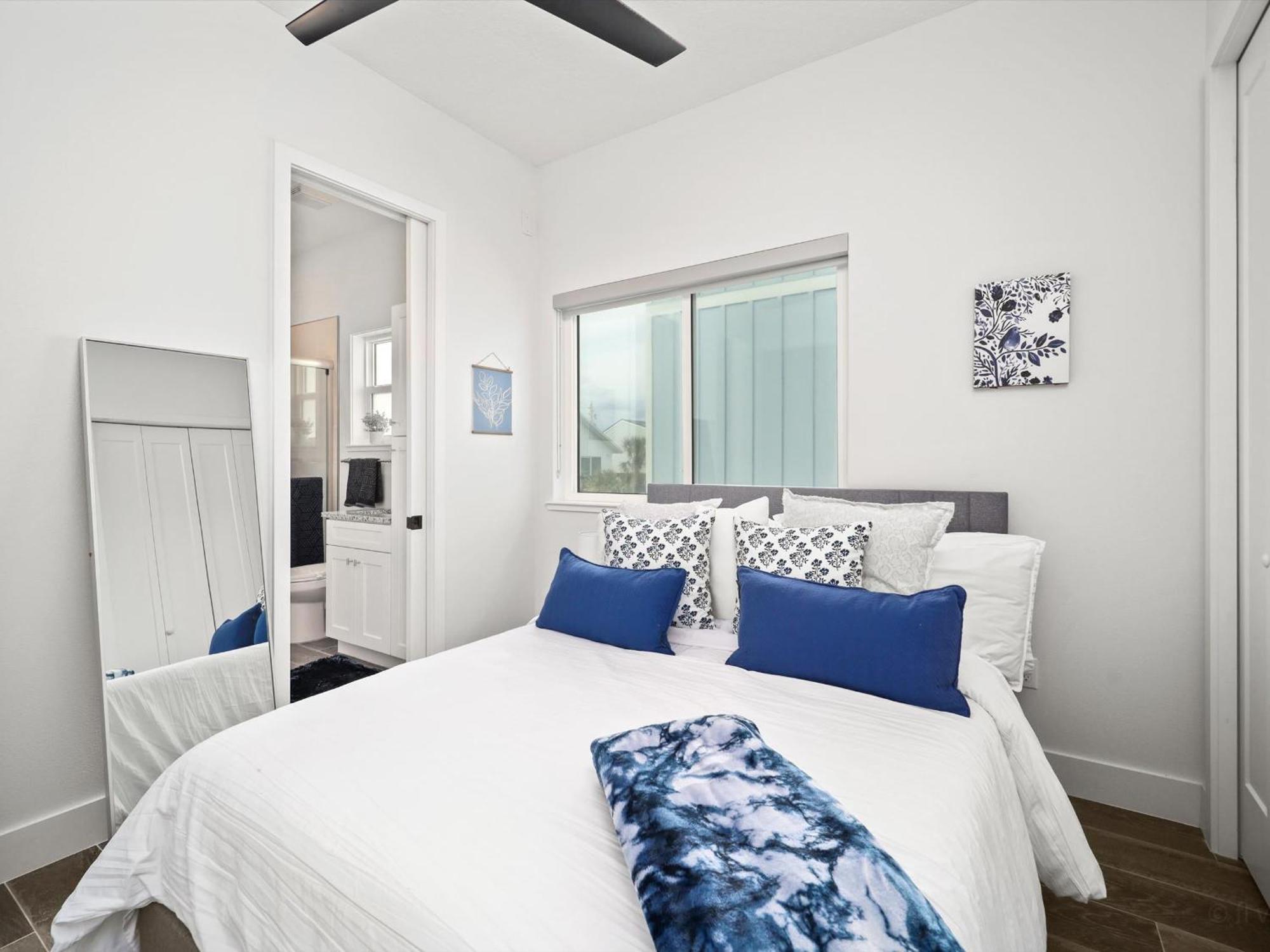 Ocean Front Flagler Sleeps 5 People *