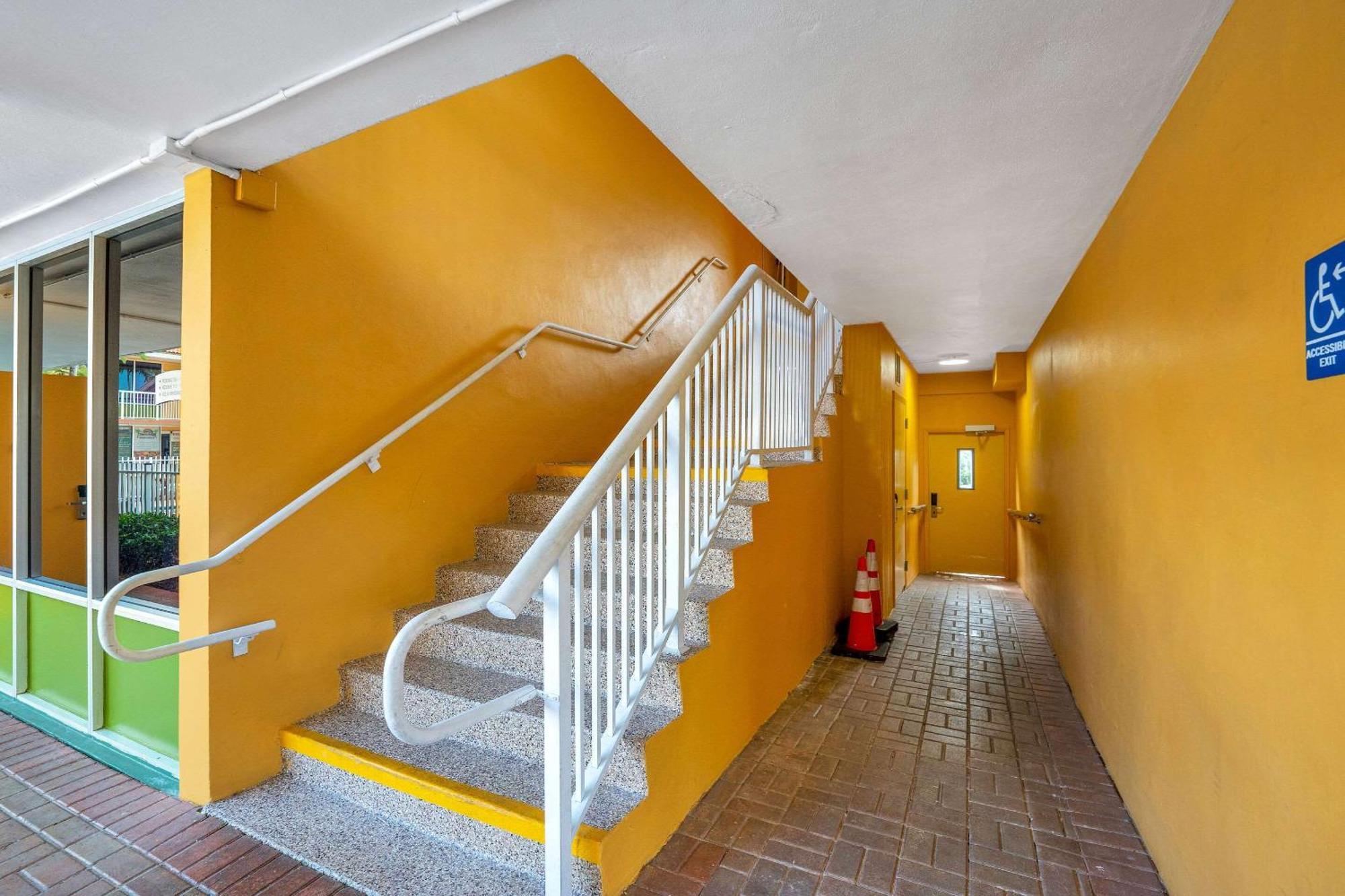 Quality & Airport-cruise Port Hotel Hollywood