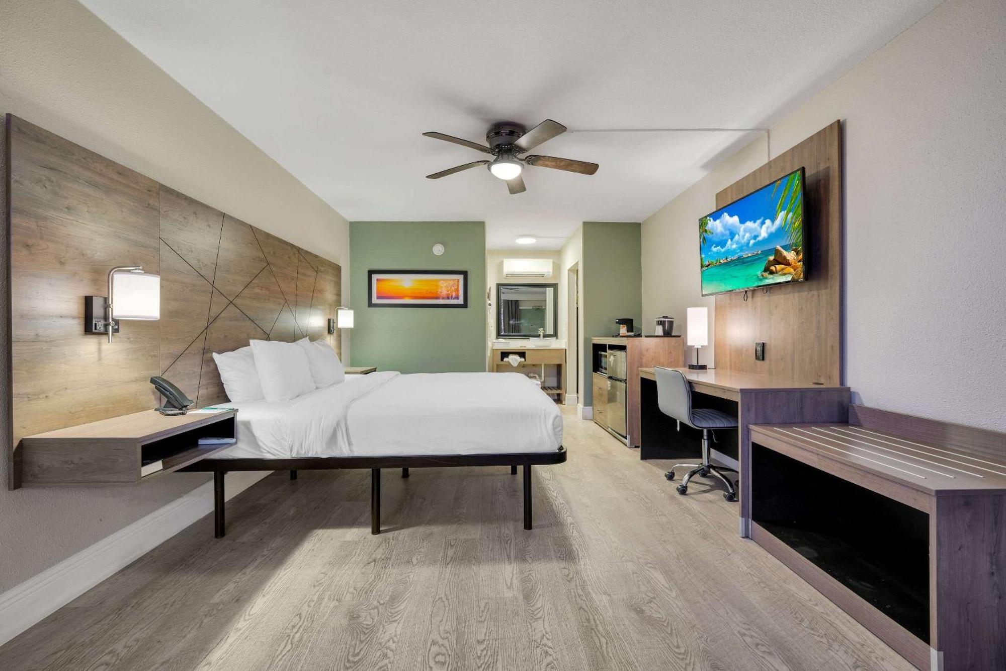 Hotel Quality & Airport-cruise Port
