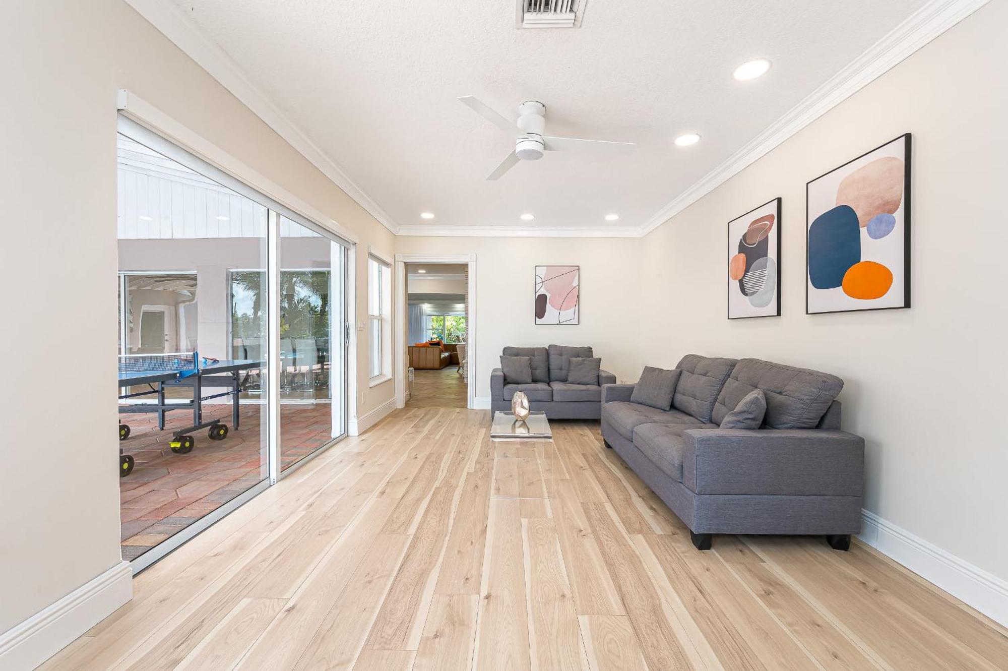 Tropical Waterfront Family Oasis - Amazing Location Holiday home Miami