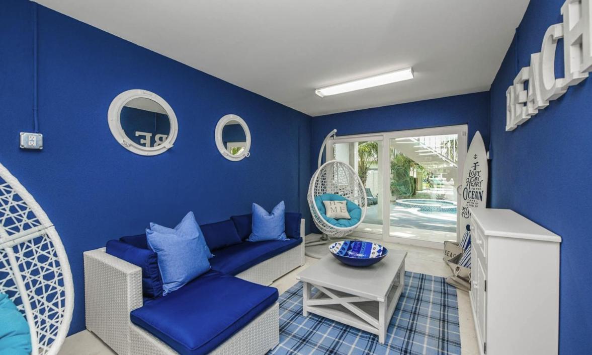 Surfer's Dream, 4 King Beds, 4 Trundle Beds, 6 Full Baths, Pet-friendly With A Rooftop Deck! Holiday home Holmes Beach
