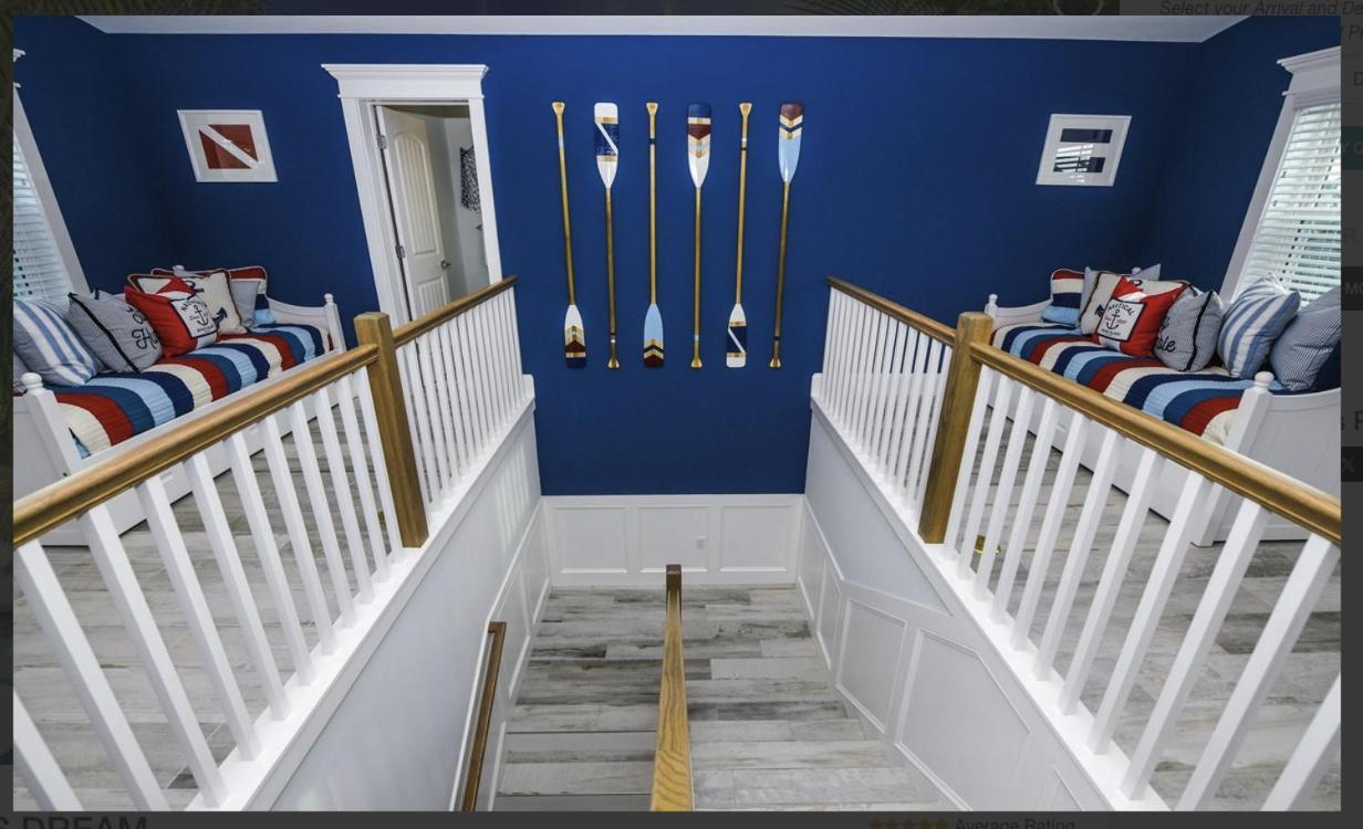 Holiday home Surfer's Dream, 4 King Beds, 4 Trundle Beds, 6 Full Baths, Pet-friendly With A Rooftop Deck!