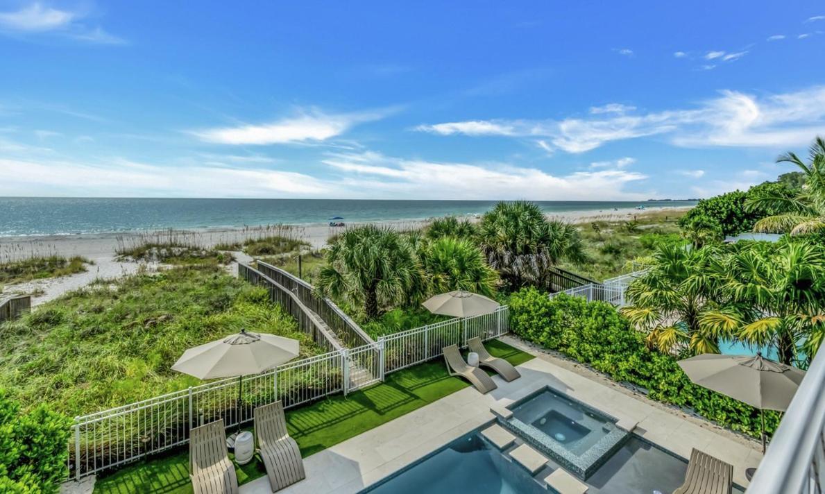 Paradise Beach, 8 Bed, 6,5 Bath, Beachfront & Pet Friendly! Holiday home