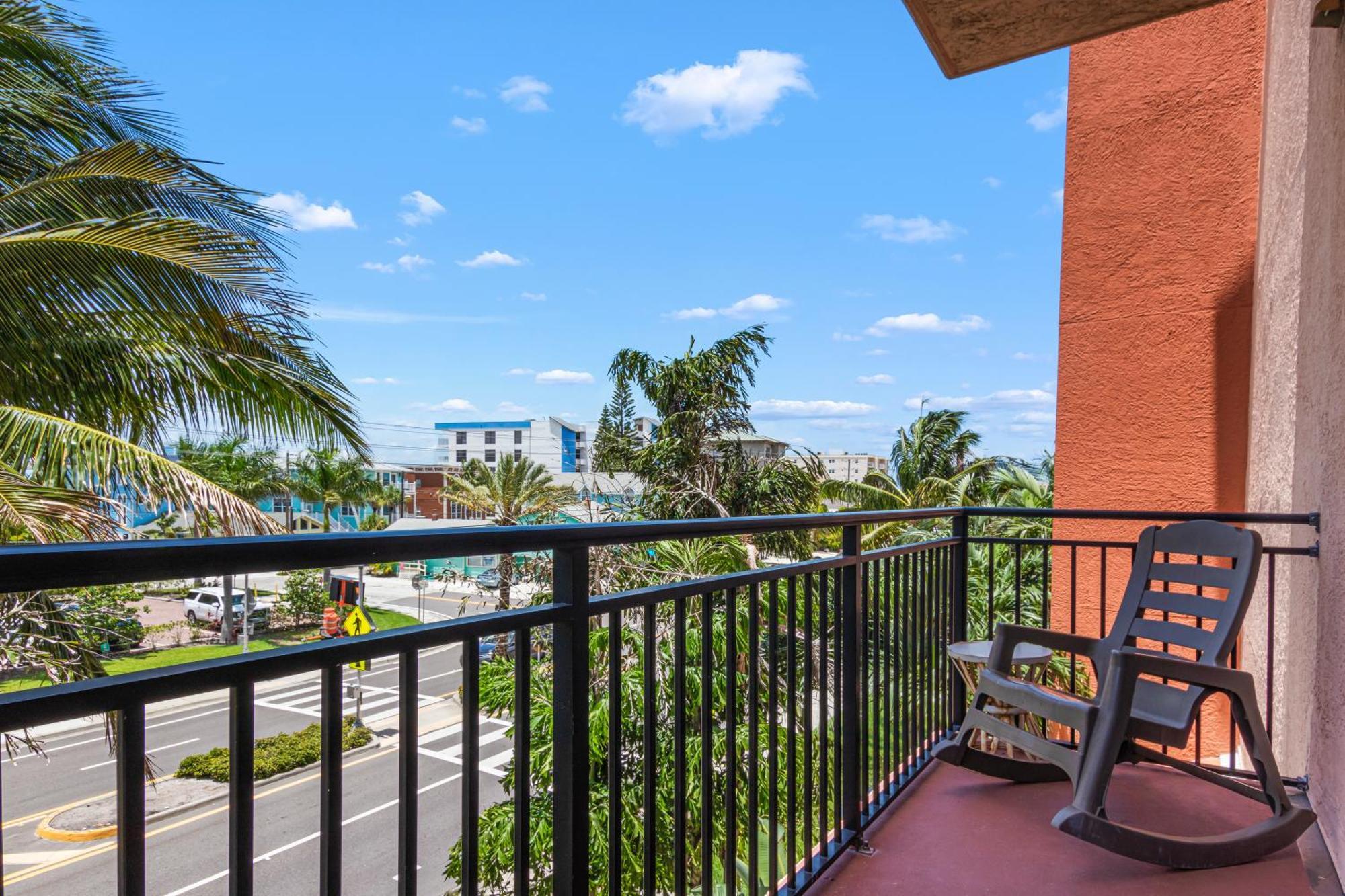Resort Madeira Bay Ii By Travel Services St. Pete Beach