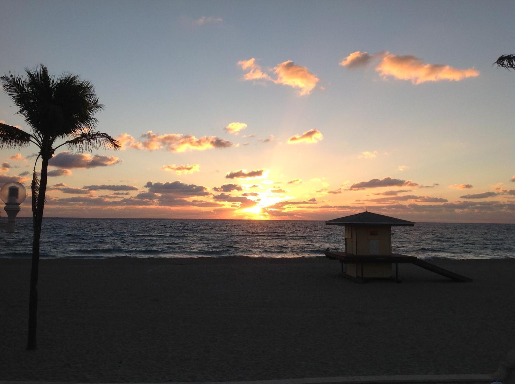 Neptune Oceanfront Rentals Apartment