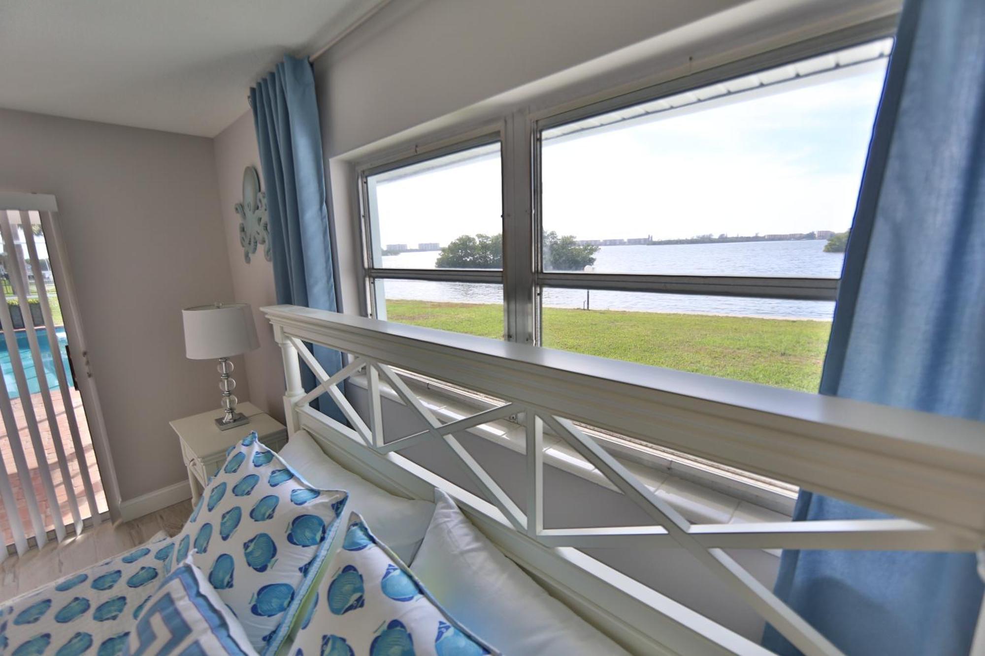 Oceanfront With Sunset Views Of Bay And Heated Pool * Sarasota