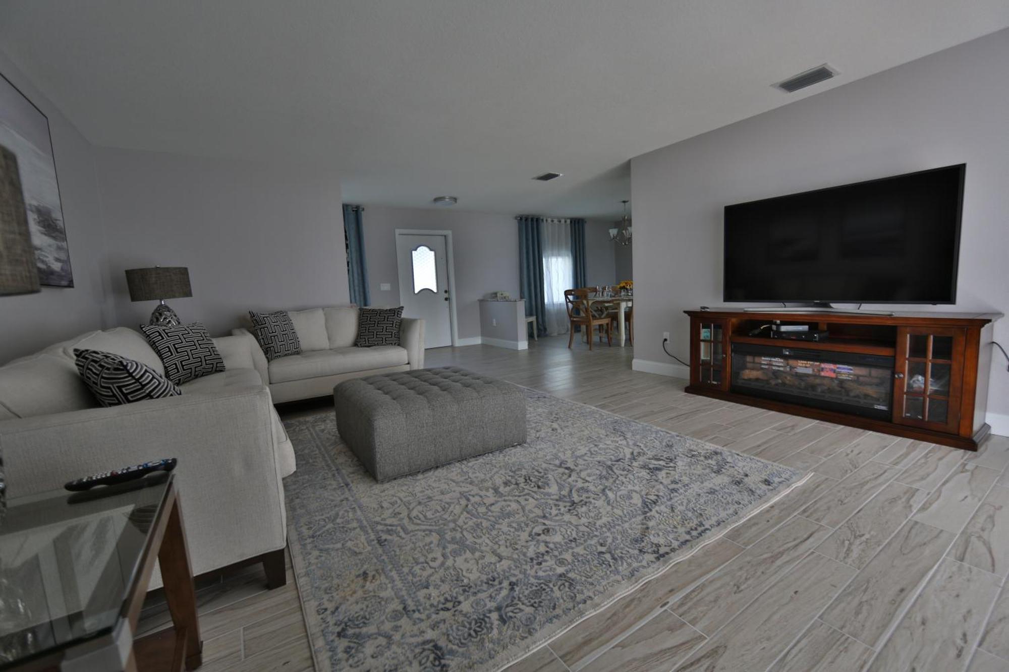 Holiday home Oceanfront With Sunset Views Of Bay And Heated Pool Sarasota