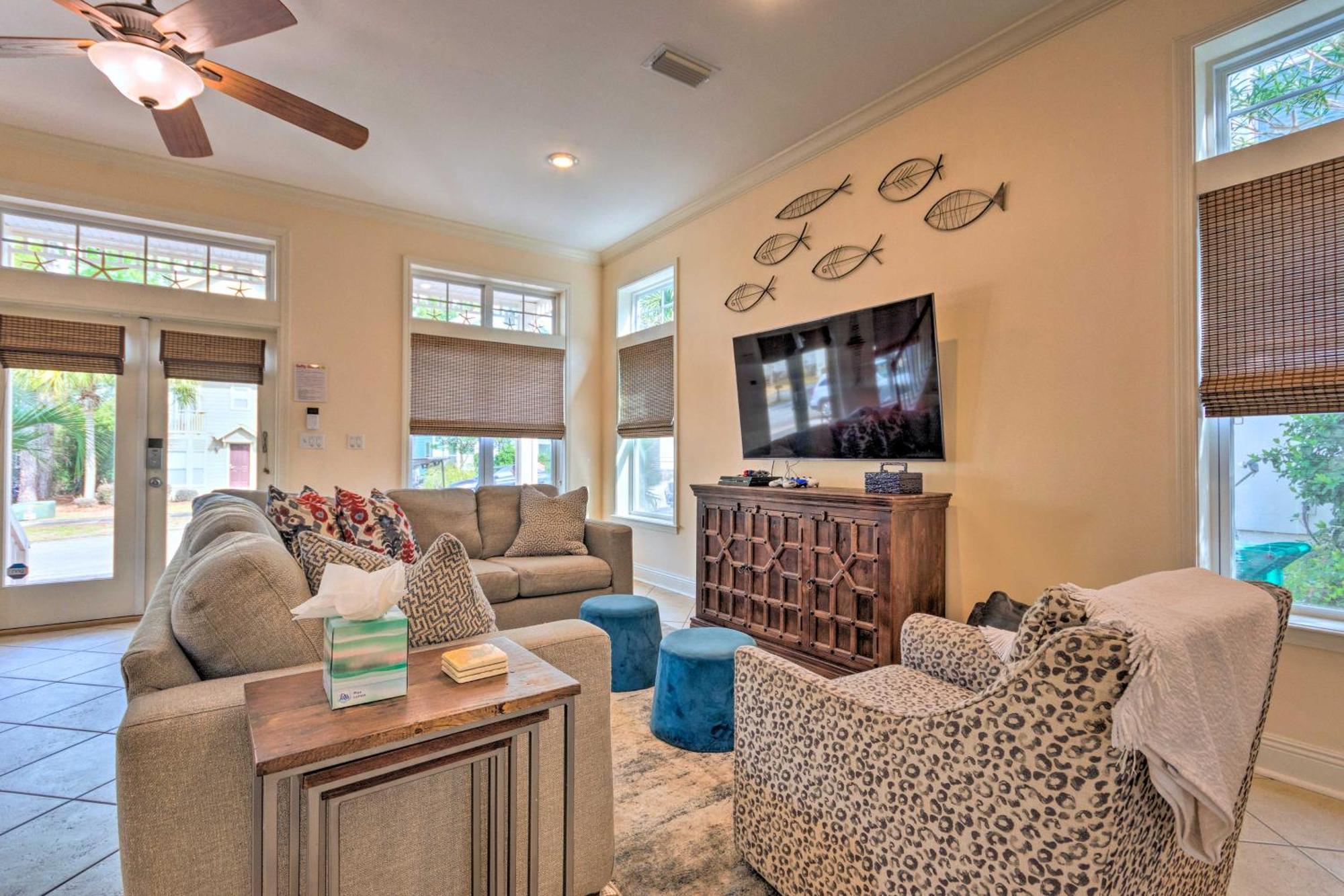 Upscale Getaway With Pool And Golf Cart Holiday home *