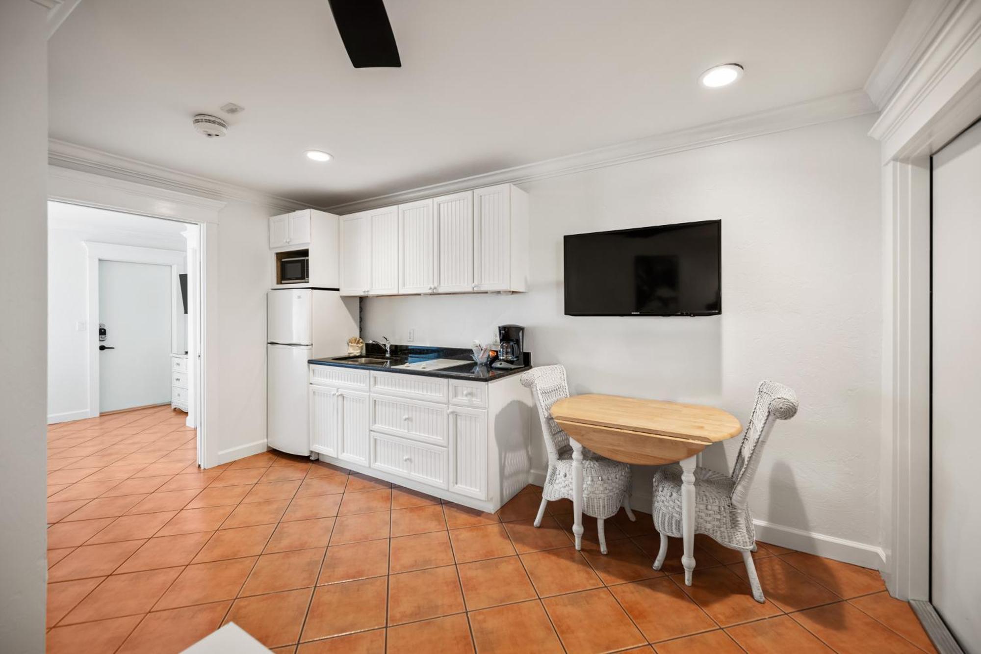 Tropic Isle At Anna Maria Island Resort 3*