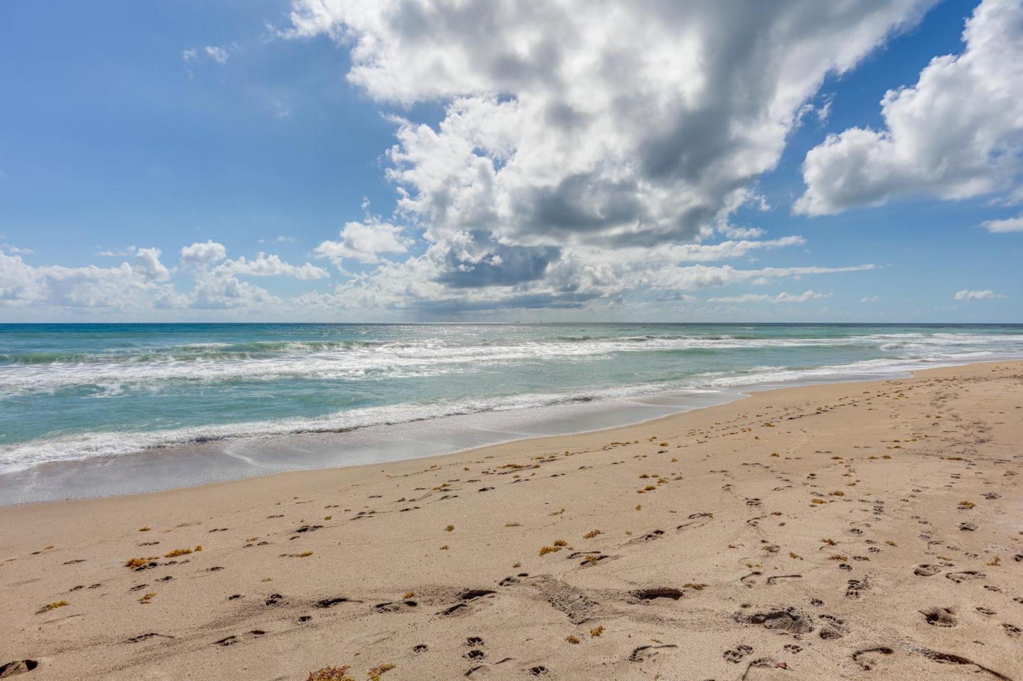 Holiday home South Hutchinson Island With Access!