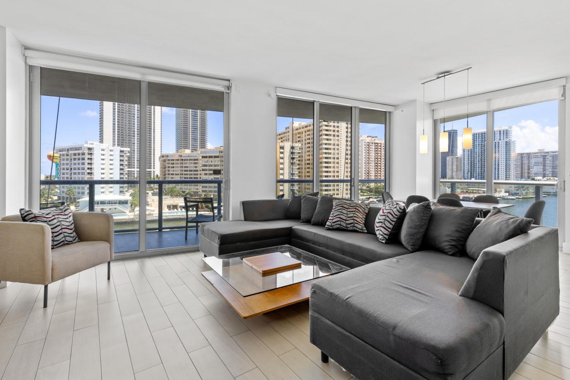 Hallandale Sky Water View