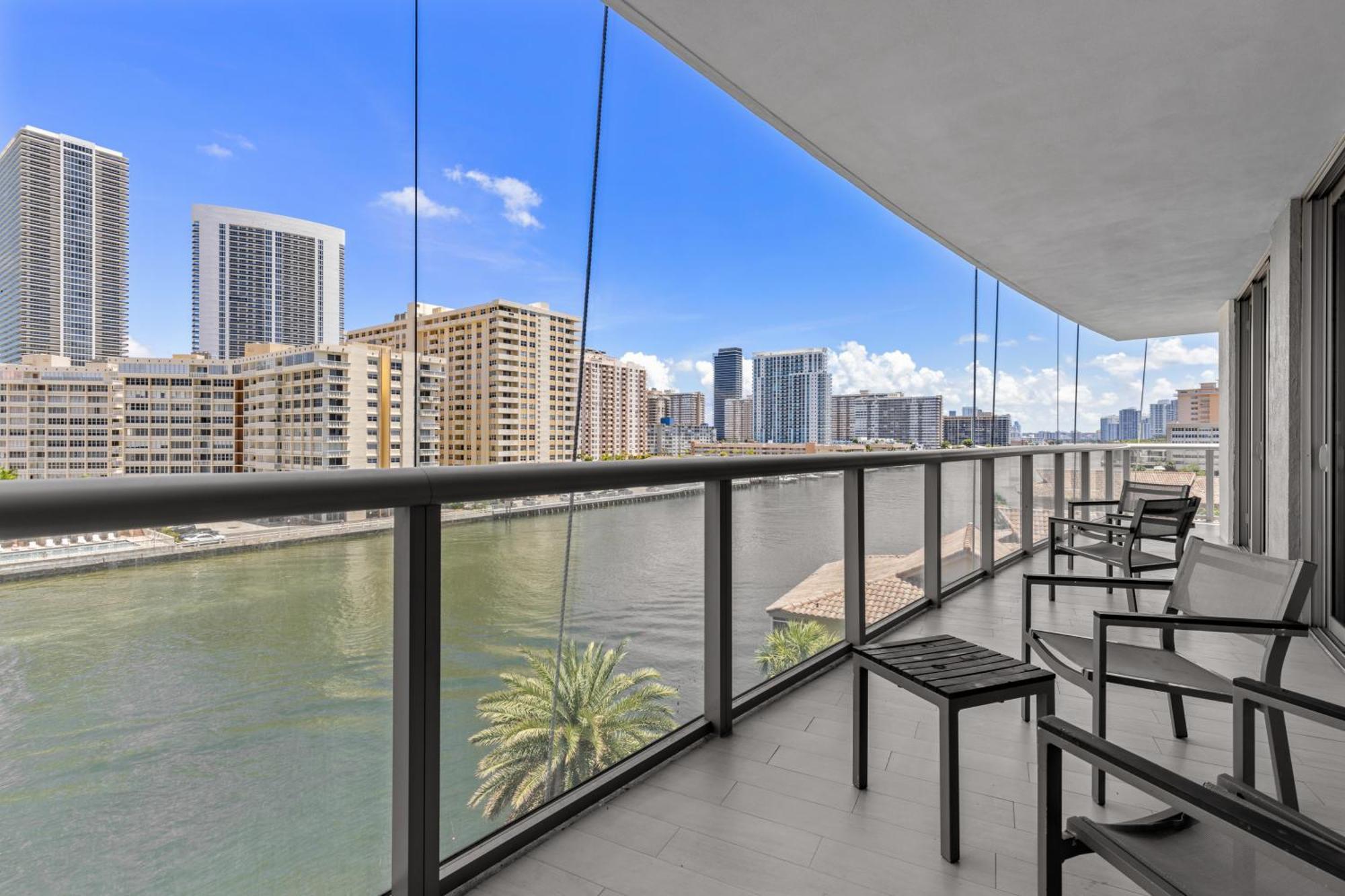 Hallandale Sky Water View