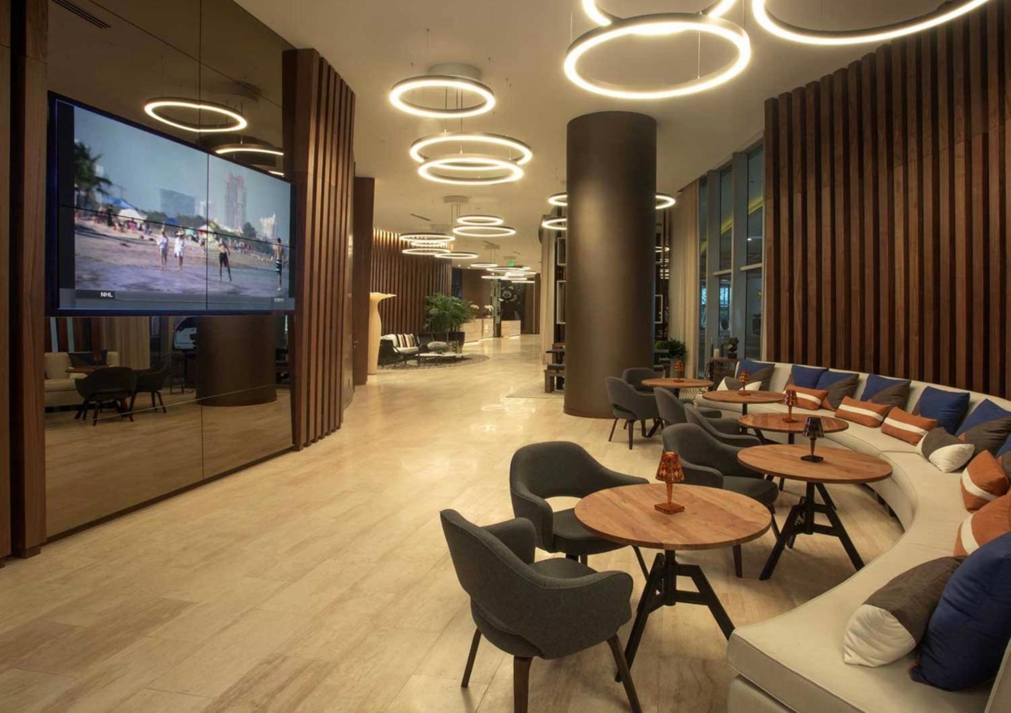 Direct Oceanfront - Hyde * Hollywood