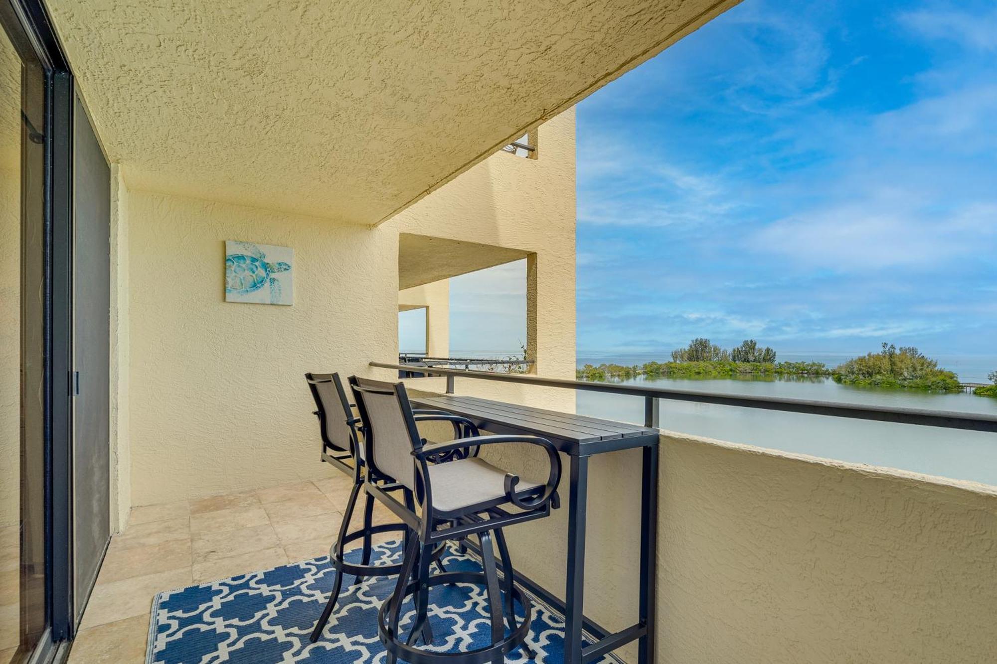 Apartment Upscale Gulf Front With Pool *