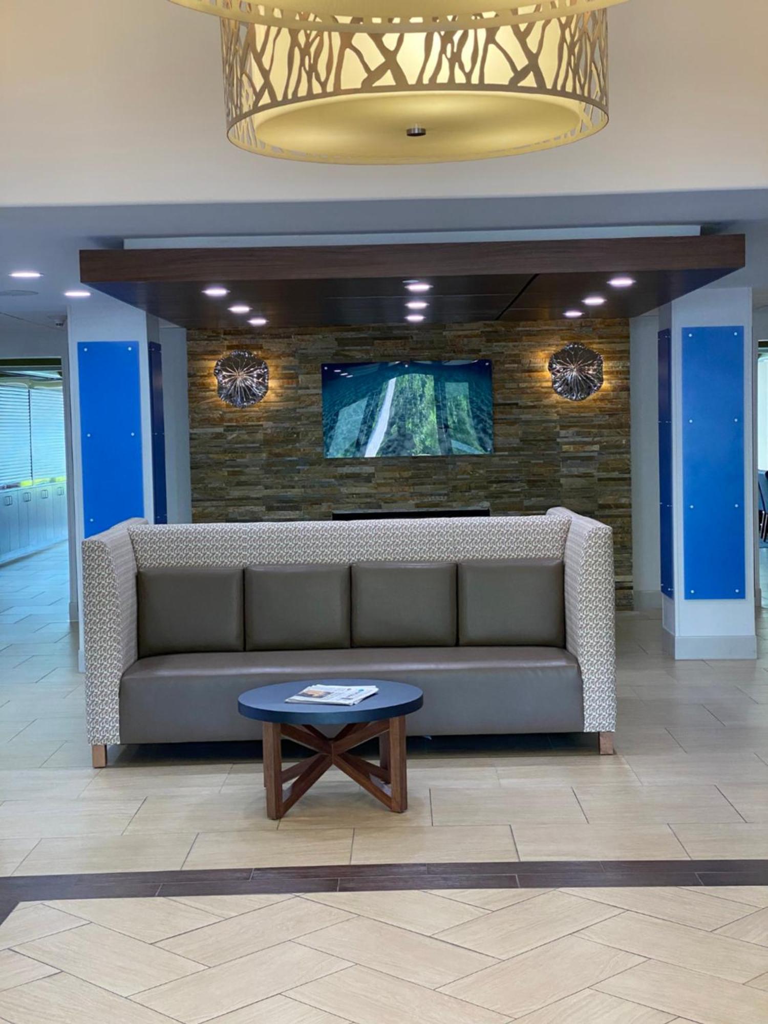 Hotel Express & Jacksonville-blount Island By Ihg