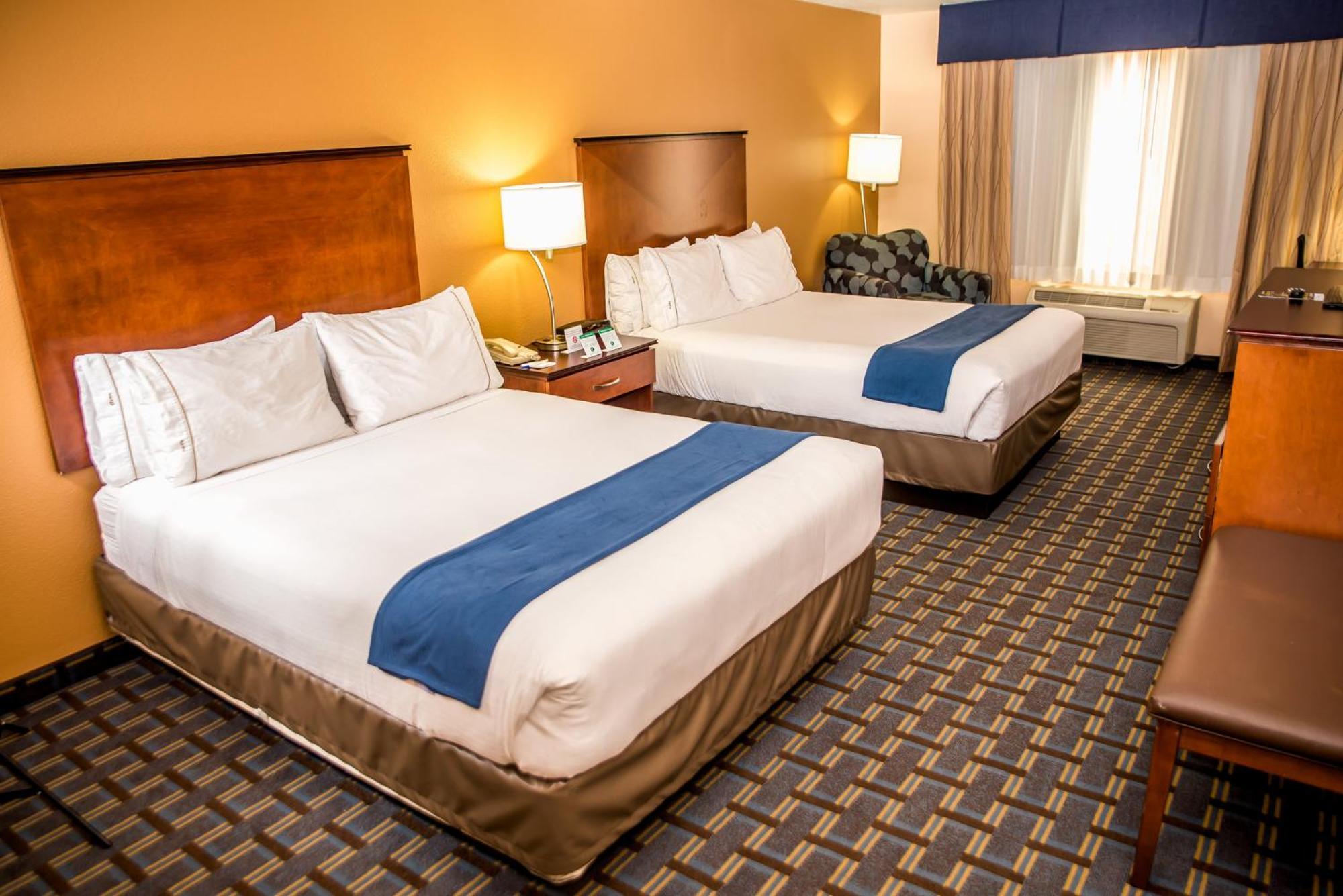 Express & Cocoa By Ihg 2*