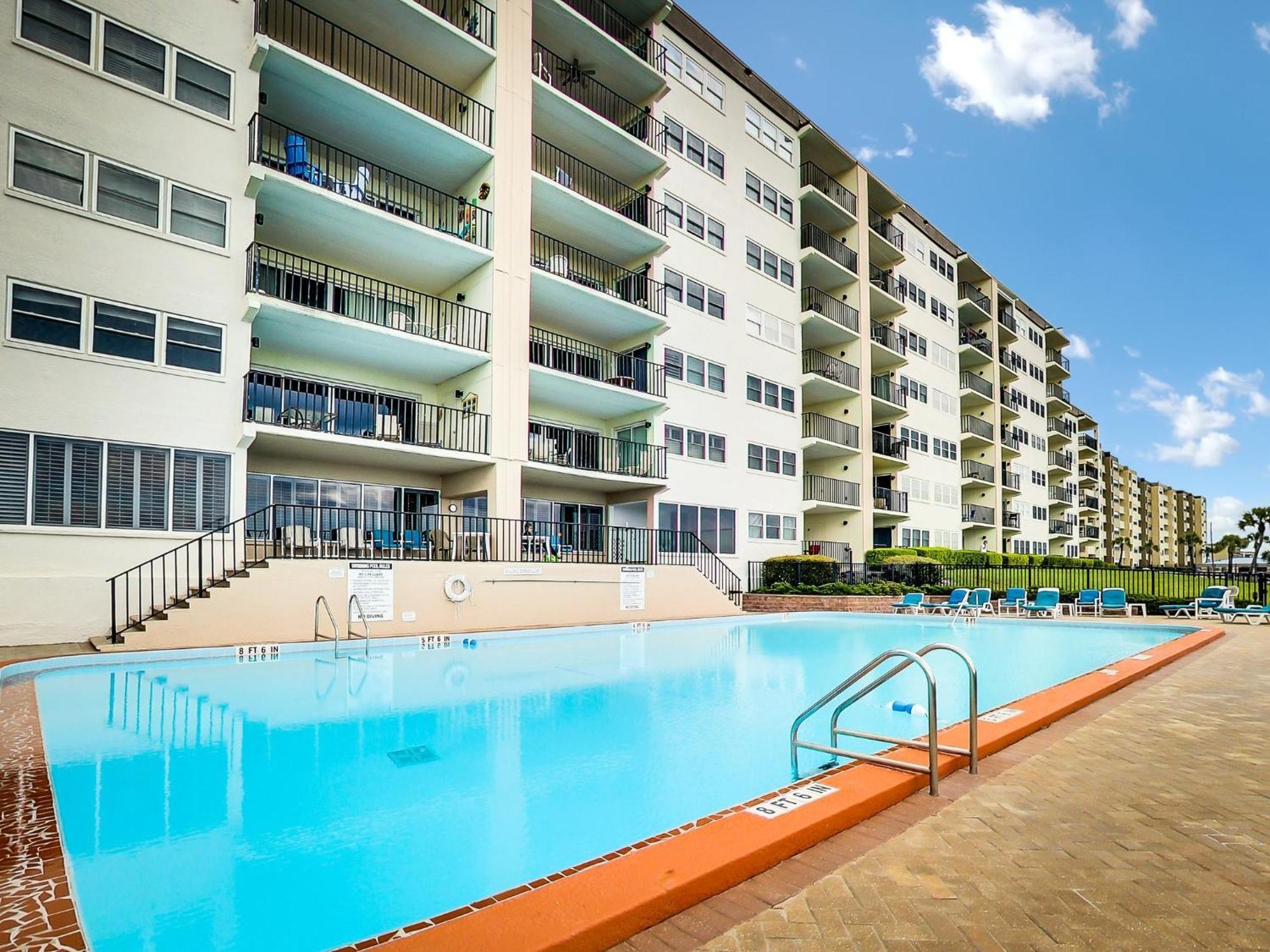 Atlantic View Tropical Apartment