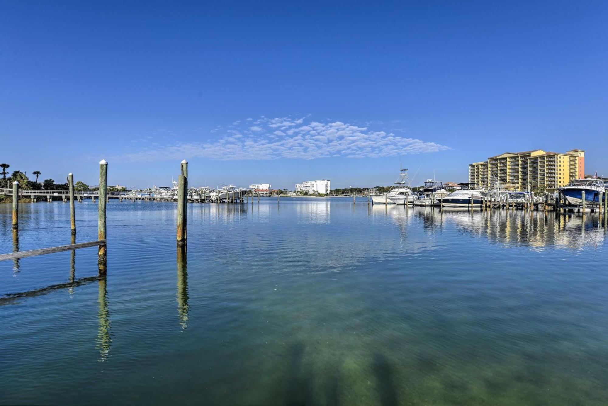 With Community Pools And Access! Destin