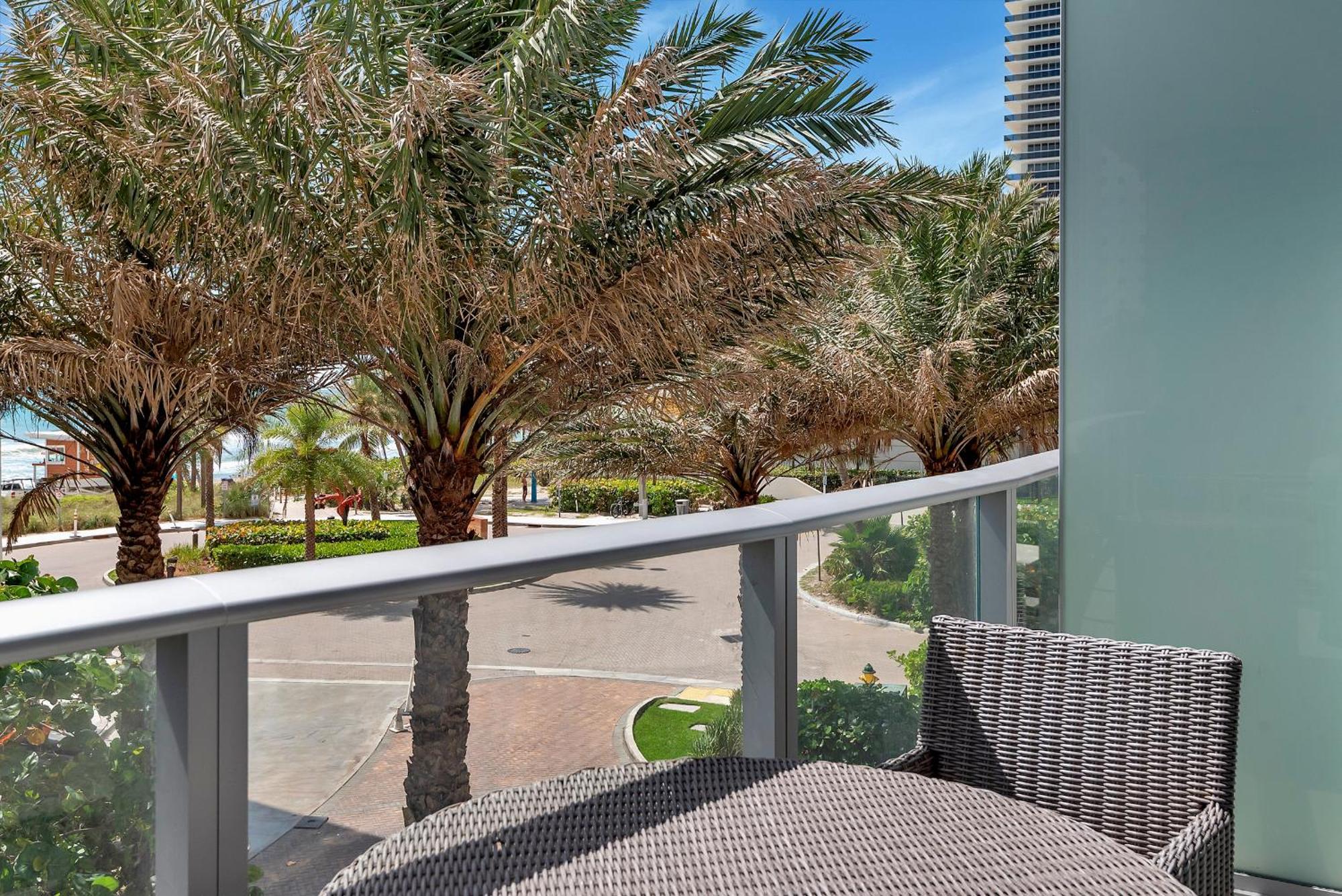 Apartment 203-1br/1ba At The Gem! Lux Amenities! *