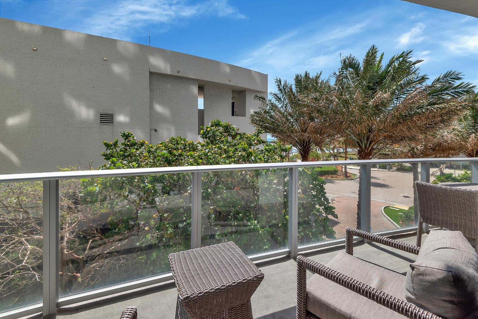203-1br/1ba At The Gem! Lux Amenities! Apartment Hollywood