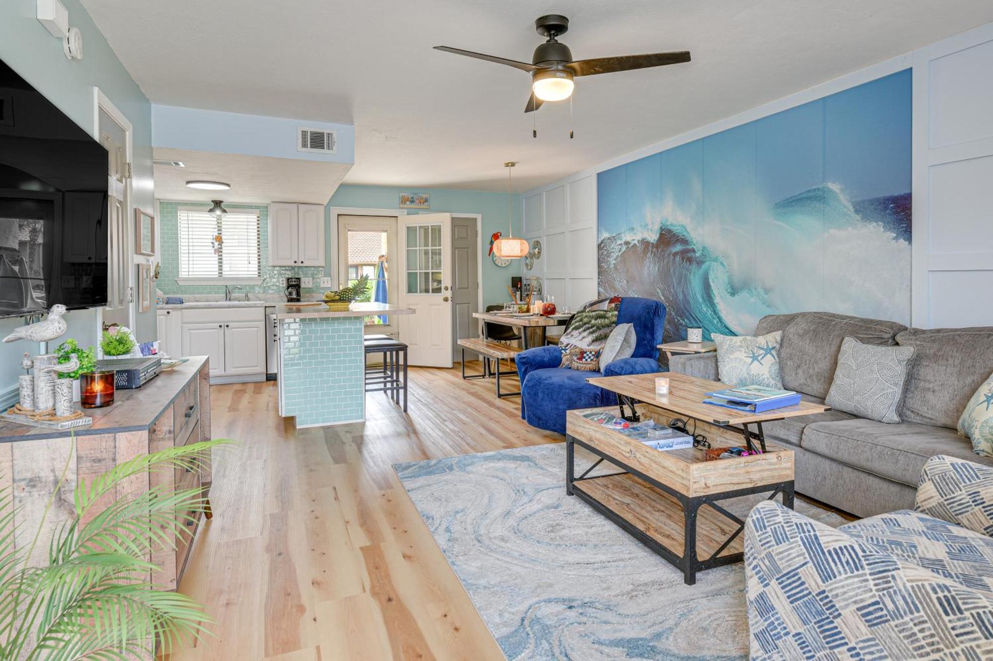 Holiday home The Wave Pcb Townhome With Pools And Access