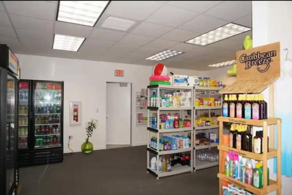 Apartment Sunny Isles Spacious