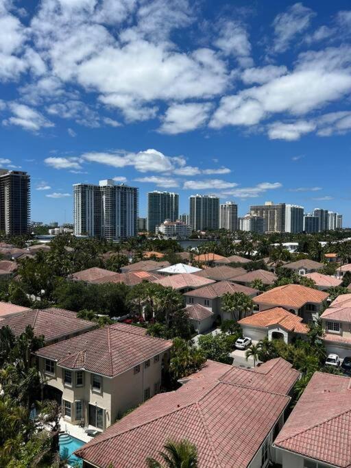 Sunny Isles Spacious Apartment