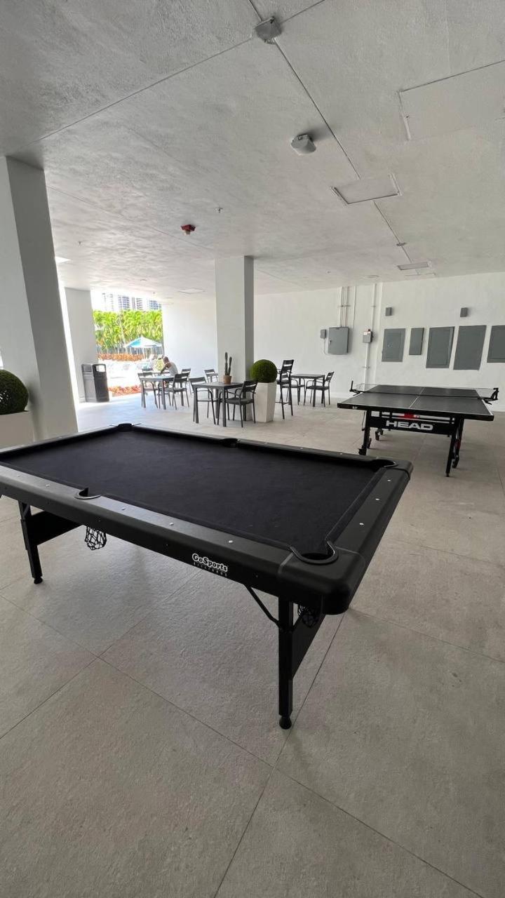 Sunny Isles Spacious * Sunny Isles Beach