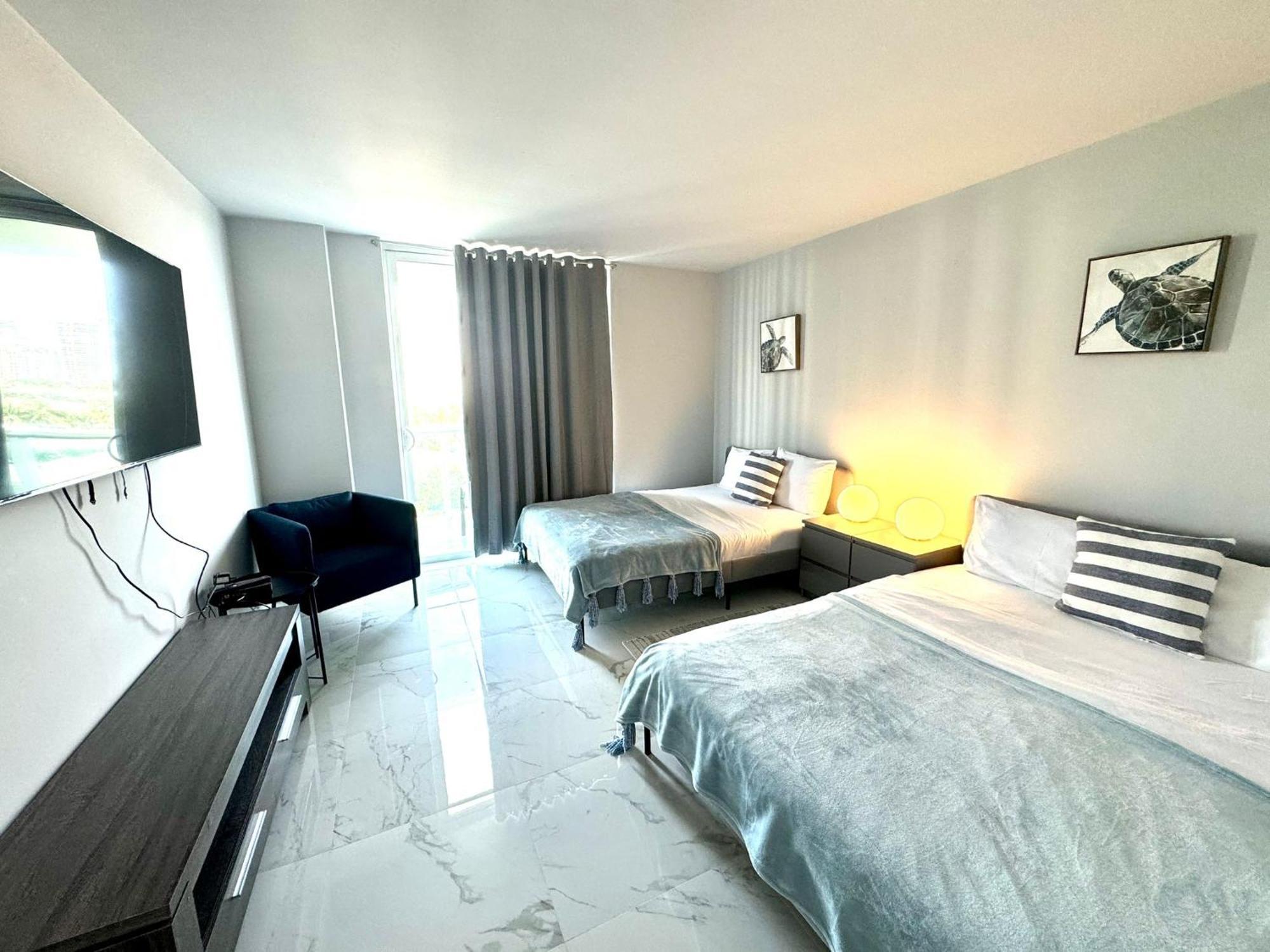 Sunny Isles Spacious Apartment Sunny Isles Beach