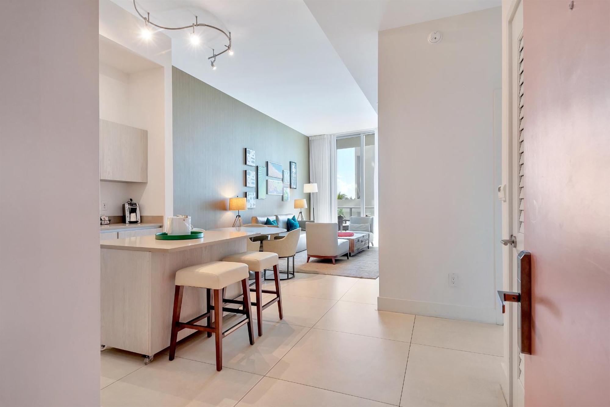 203-1br/1ba At The Gem! Lux Amenities! Apartment Hollywood