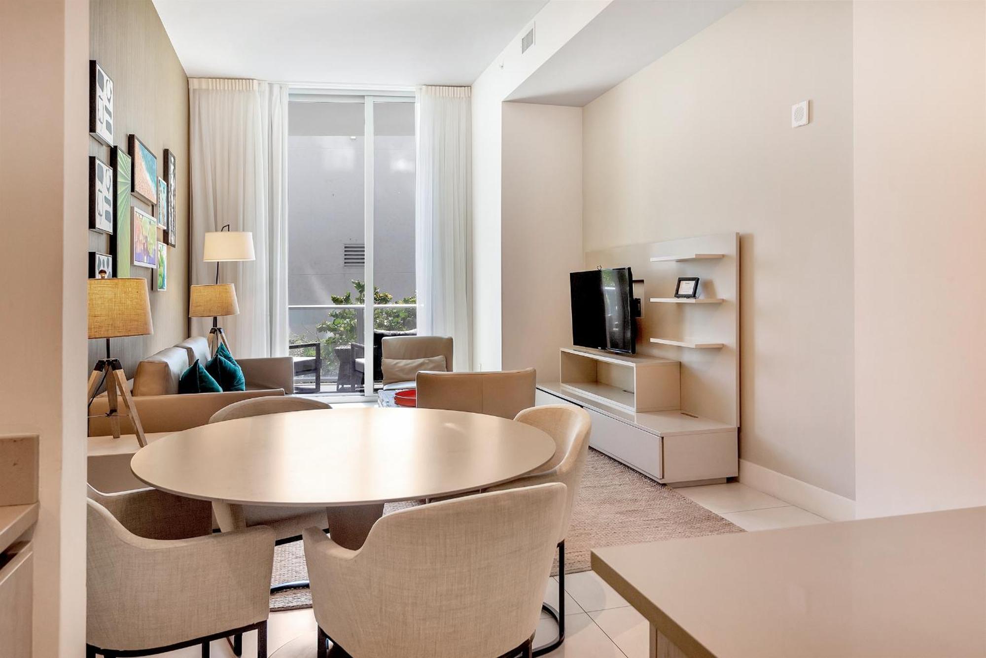 203-1br/1ba At The Gem! Lux Amenities! Apartment *