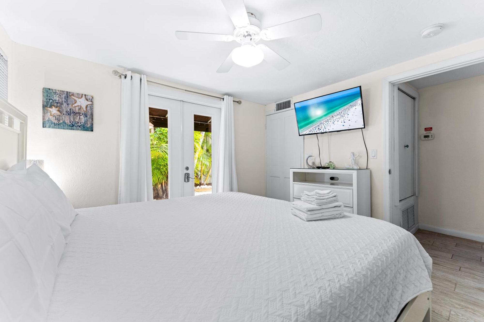 Apartment Bianco Sands Siesta Key