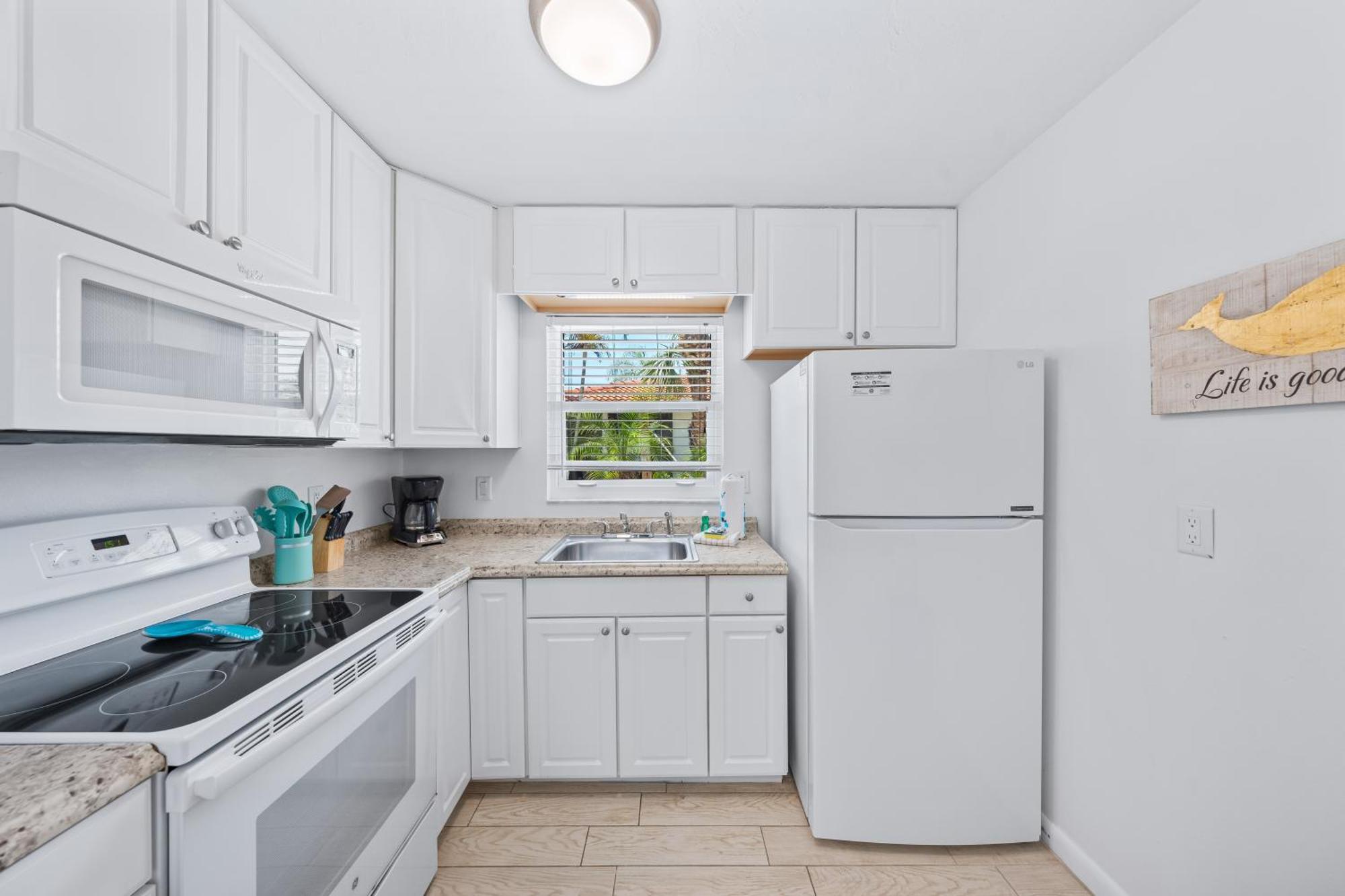 Bianco Sands Apartment