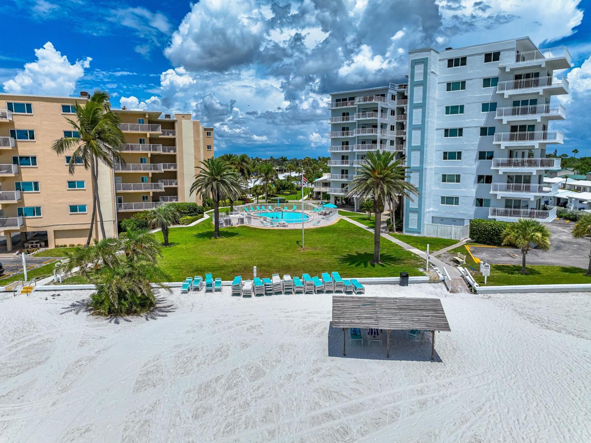 Apartment Jamaica Royale Beachfront Tower