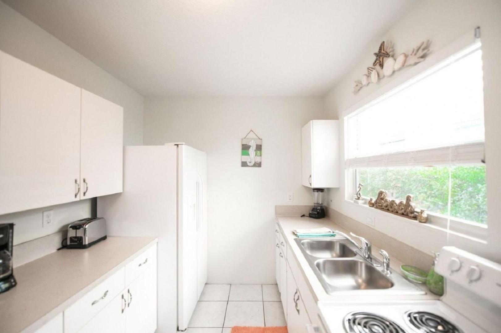 Living The Dream By Beachside Management Apartment