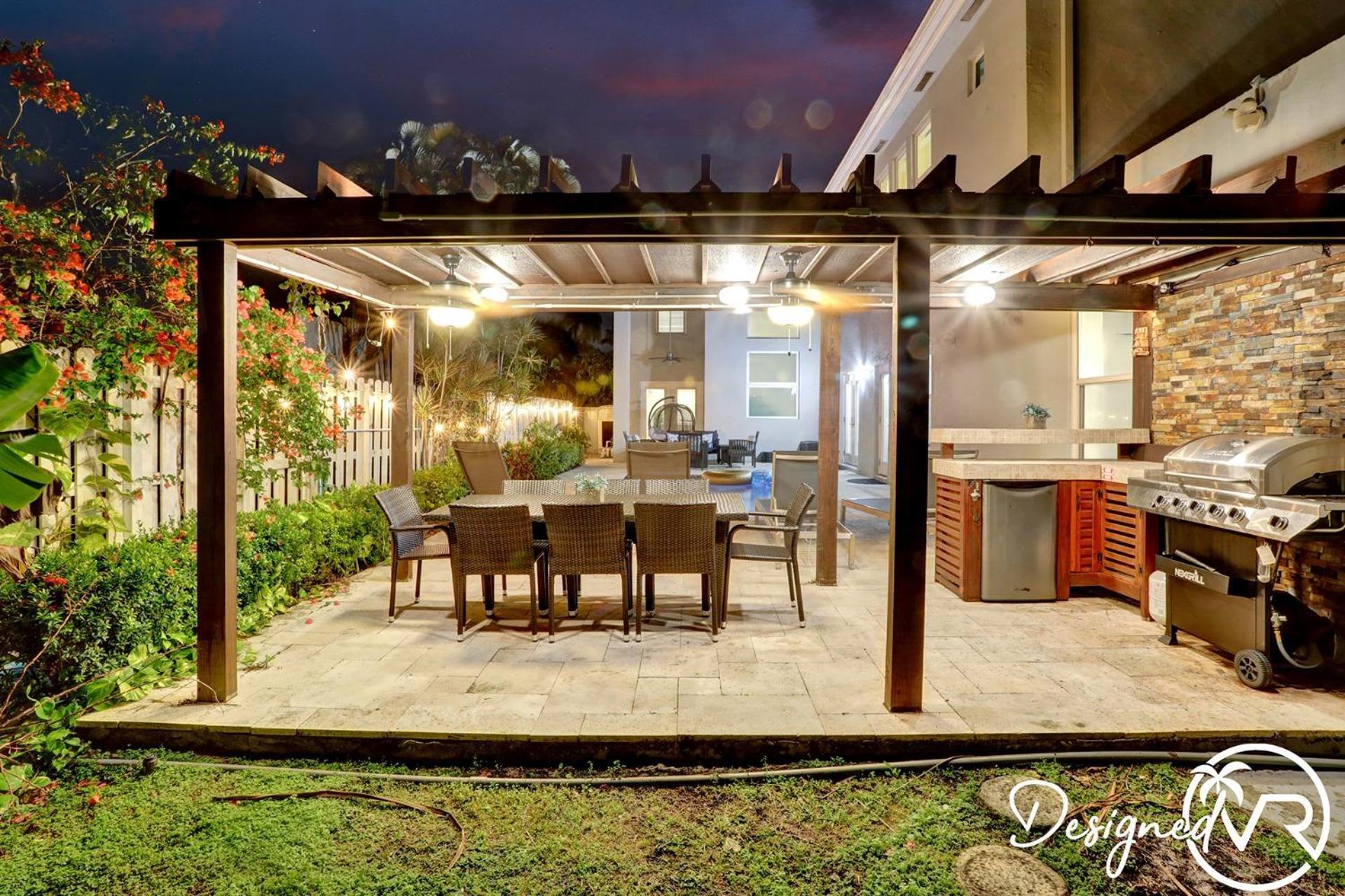 Dream House 5 Bedroom W Amazing Heated Pool Holiday home *