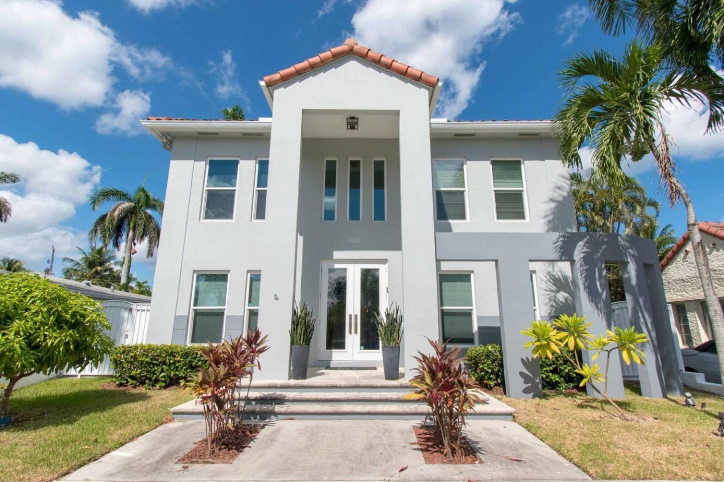Holiday home Dream House 5 Bedroom W Amazing Heated Pool