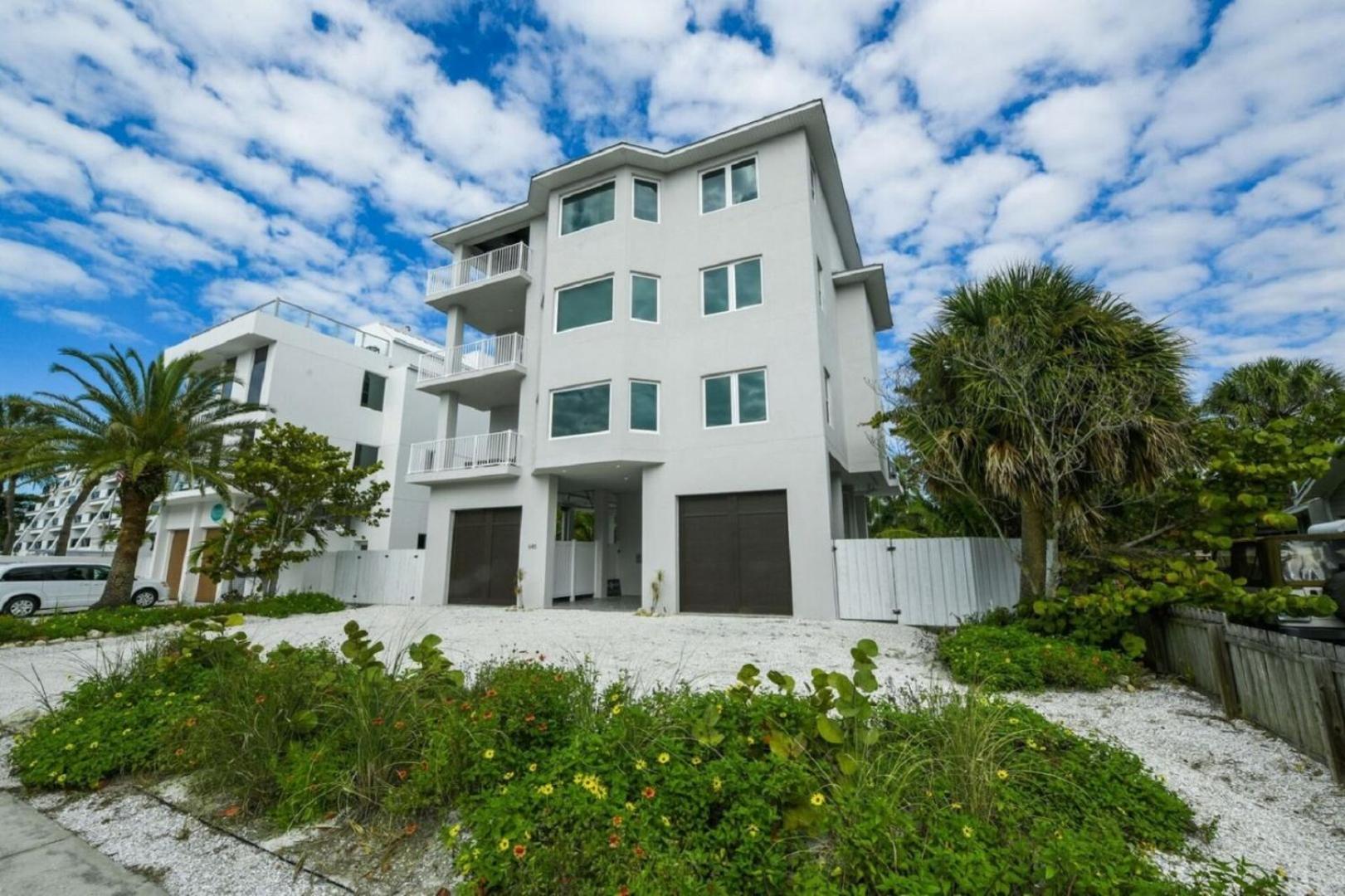 Apartment Family Tides