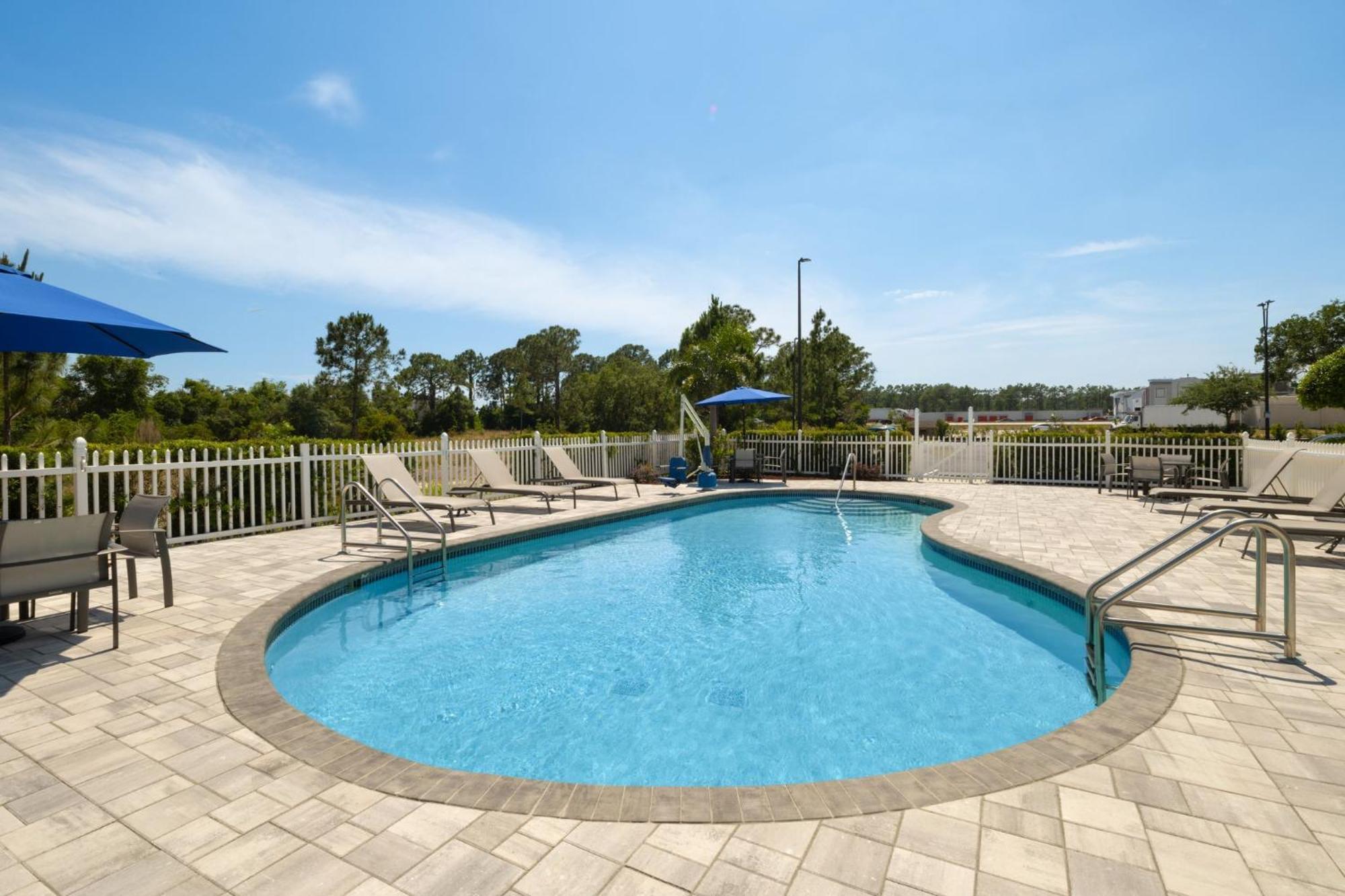 Express & By Ihg Hotel Sebring