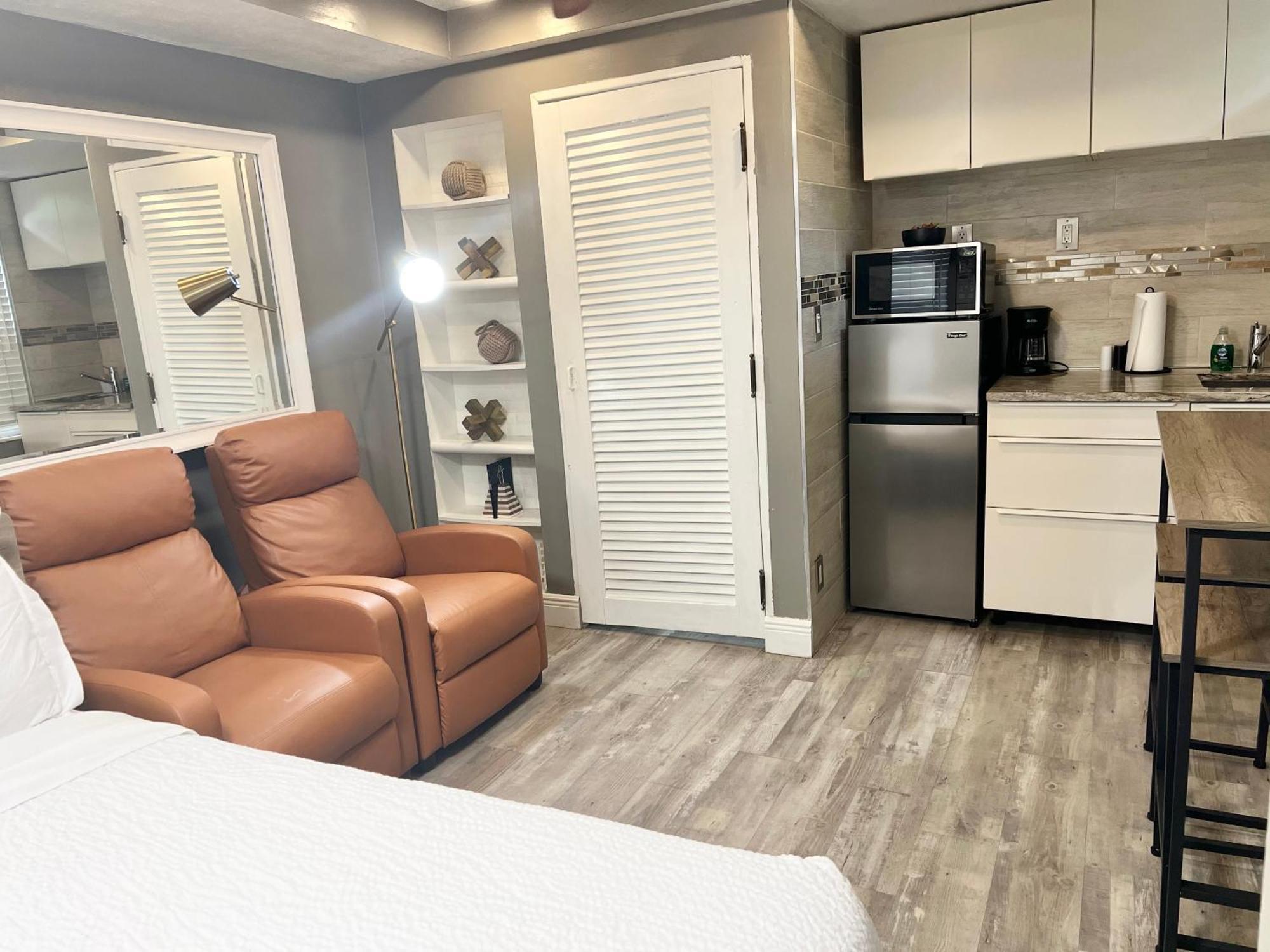Harmonious Apartment North Miami Beach