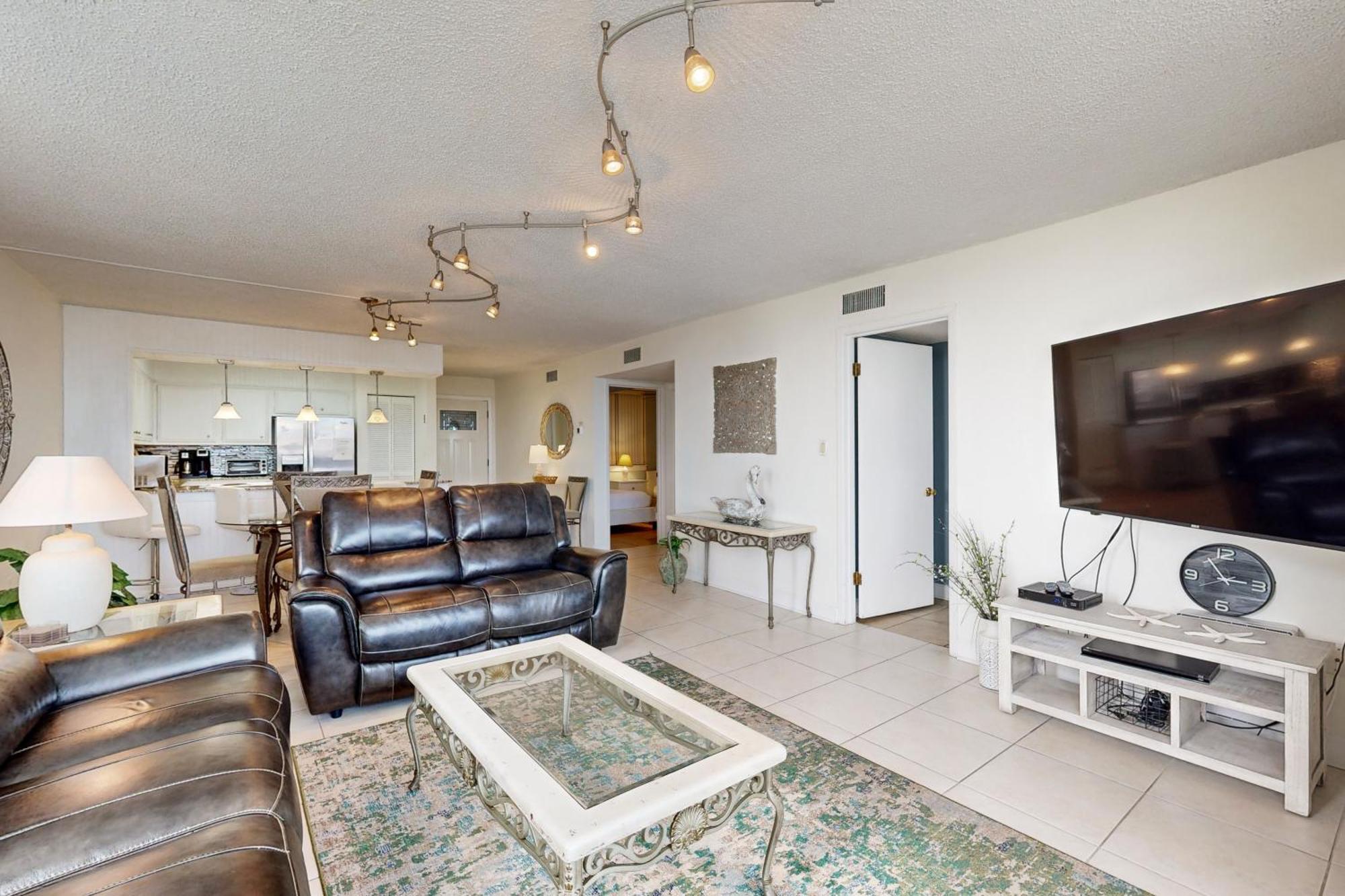 Dolphin Point #406a Apartment